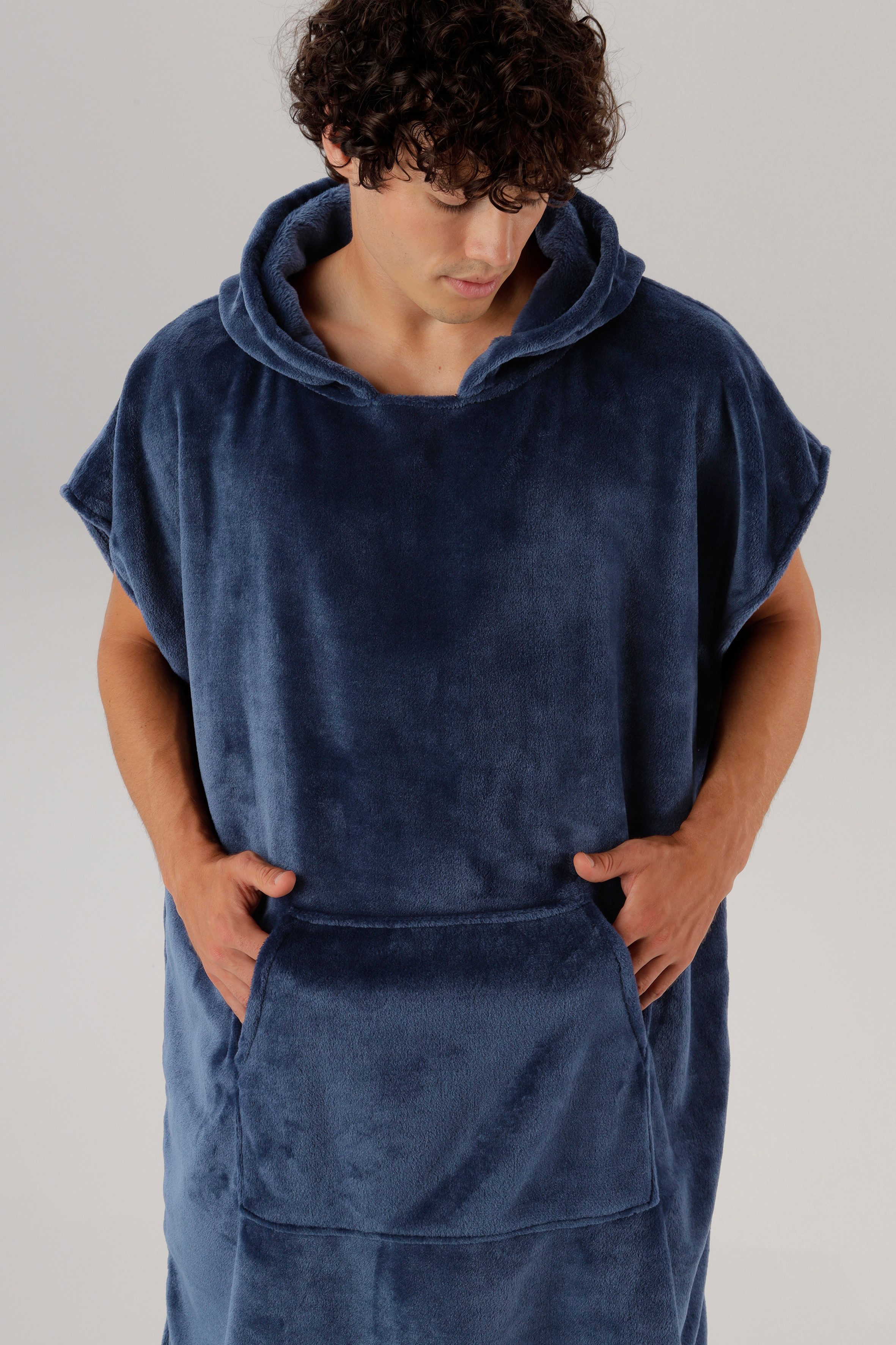 OTTO home Badeponcho Miia, Surfponcho ideal für Sauna, Spa & im Urlaub, Langform, Microfaser, Kapuze, ohne, weich und kuschelig, plüsch, Unisex, für Damen und Herren