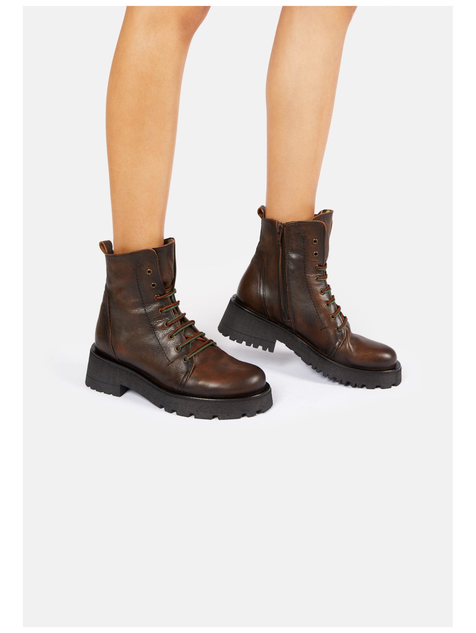 Felmini Stiefelette Leder . Schnürstiefelette