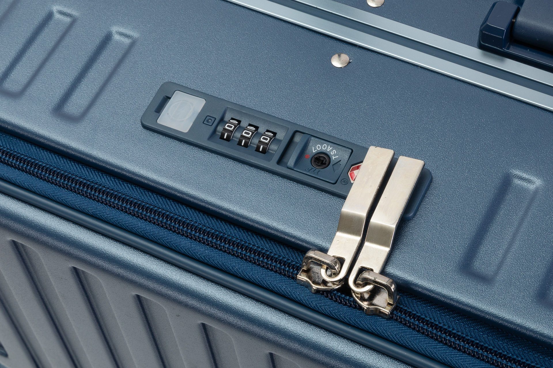 Travelhouse Hartschalen-Trolley Roma, 4 Rollen, mit USB und Getränkehalter Aluminium-Rahmen & Polycarbonat Hartschale