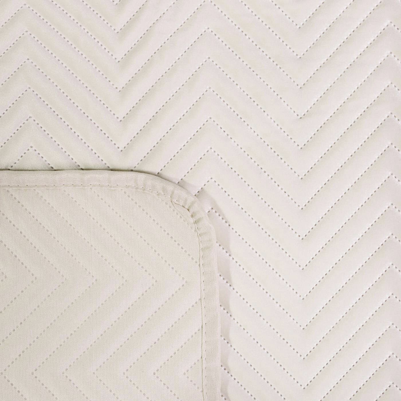 Eurofirany Bettüberwurf SOFIA, Elegante Tagesdecke Velvet günstig online kaufen