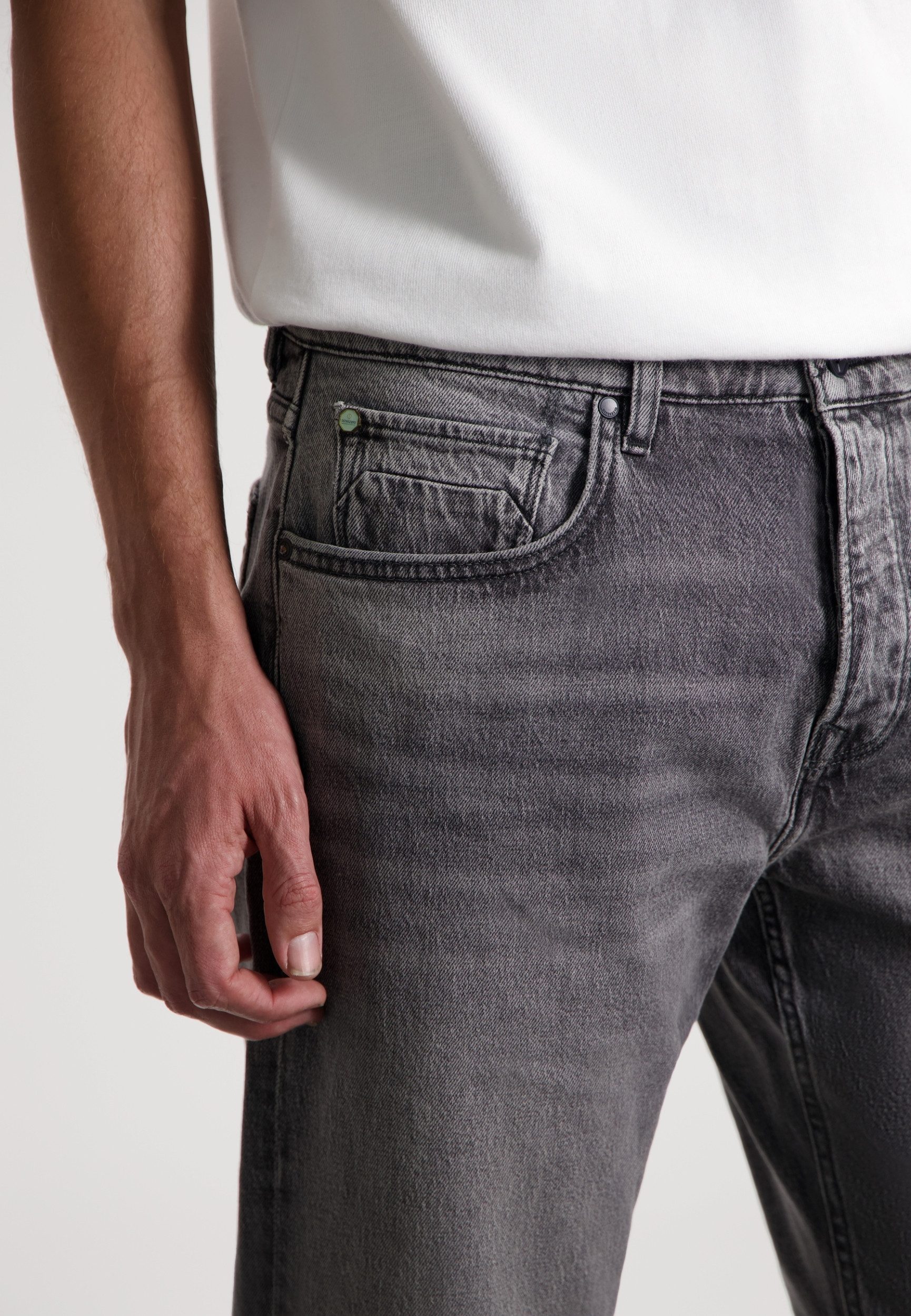 Dstrezzed Loose-fit-Jeans – Stone-Wash Jeans in Polar Grey