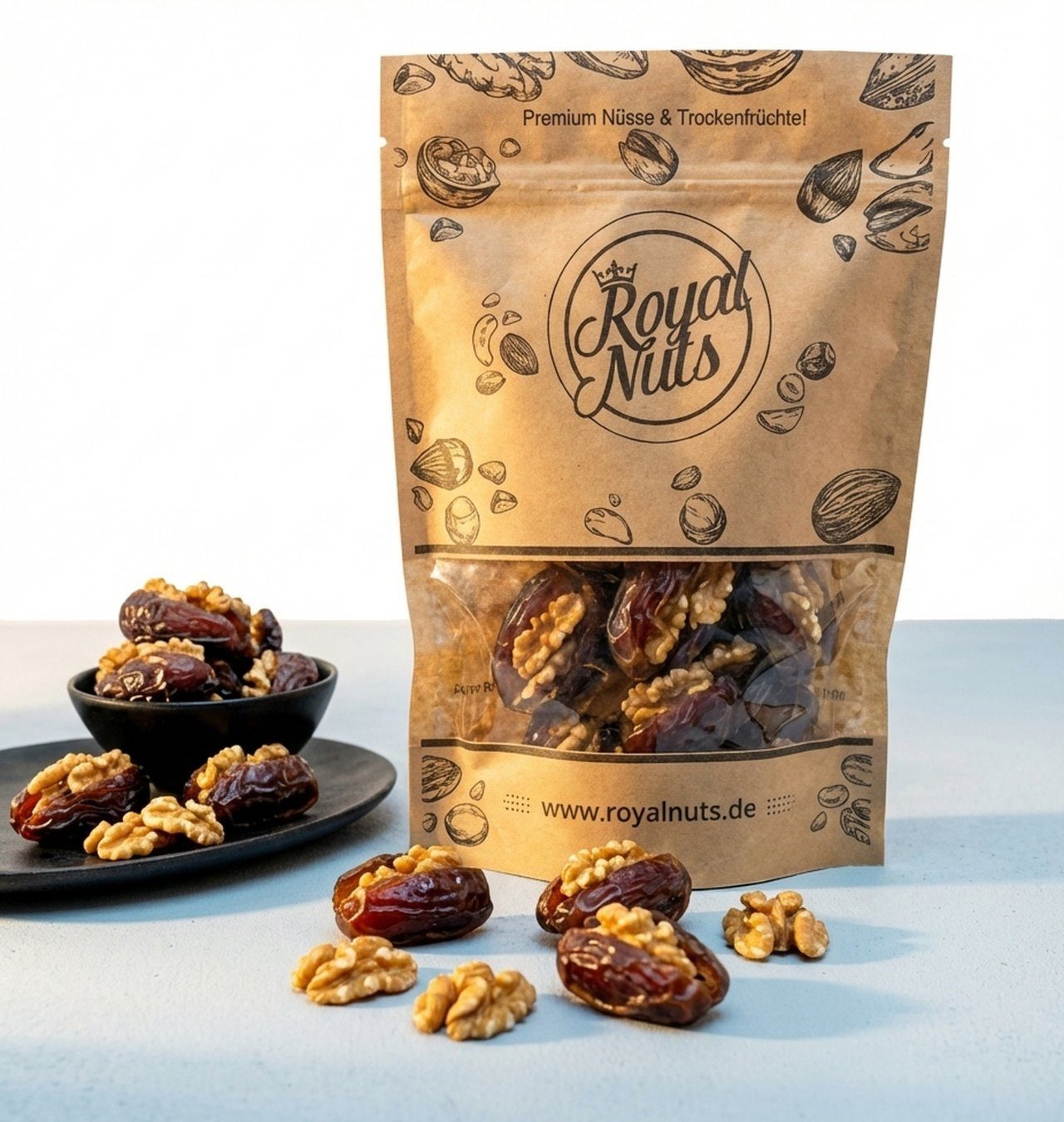 Royalnuts Genuss GmbH Nüsse 1000g Medjool Datteln mit Walnüssen, Royalnuts