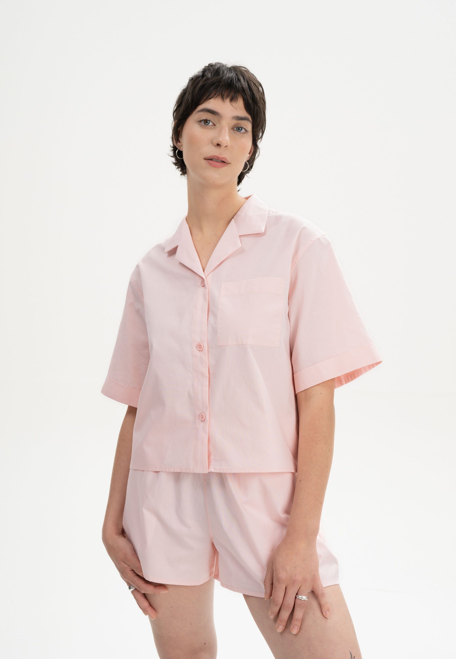 MELA Kurzarmhemd Pyjamahemd kurzärmlig Style HANSIKA Aufgesetzte Brusttasche