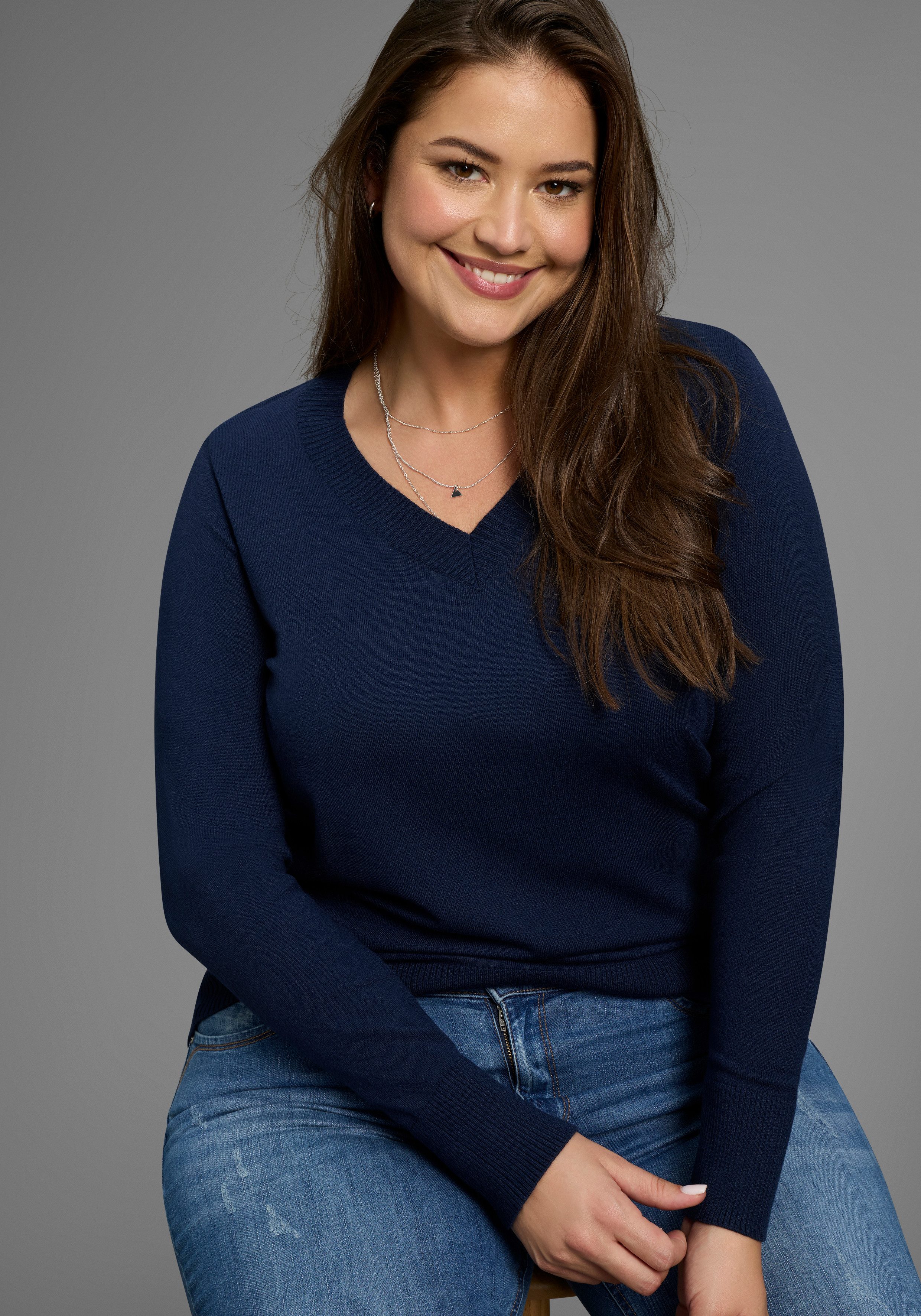 Laura Scott CURVE Strickpullover figurumspielend, mit V-Ausschnitt - GROSSE günstig online kaufen