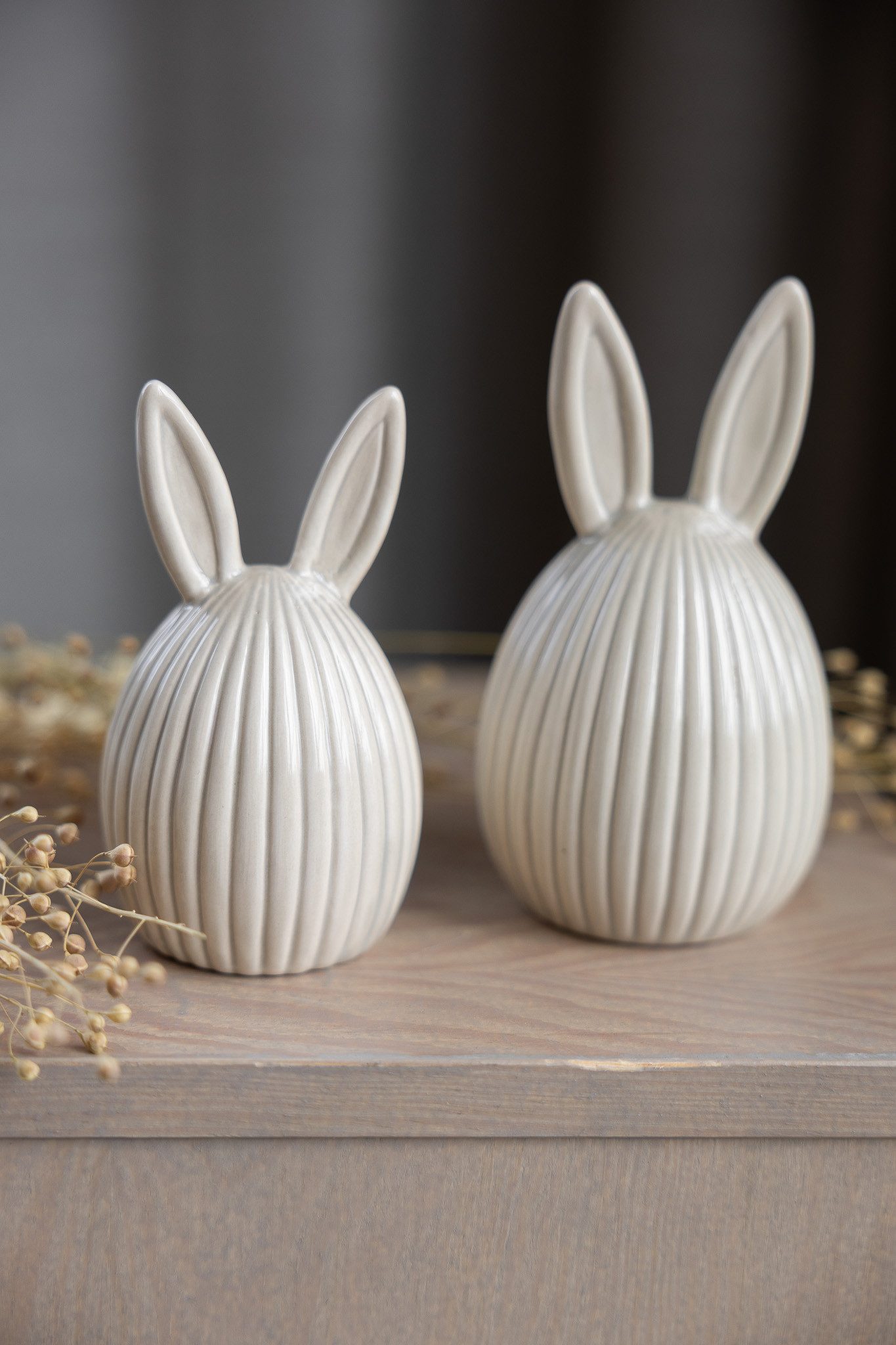 Storefactory Dekofigur Osterhase Meja – Weiße Keramik-Figur für Osterdeko & Frühling