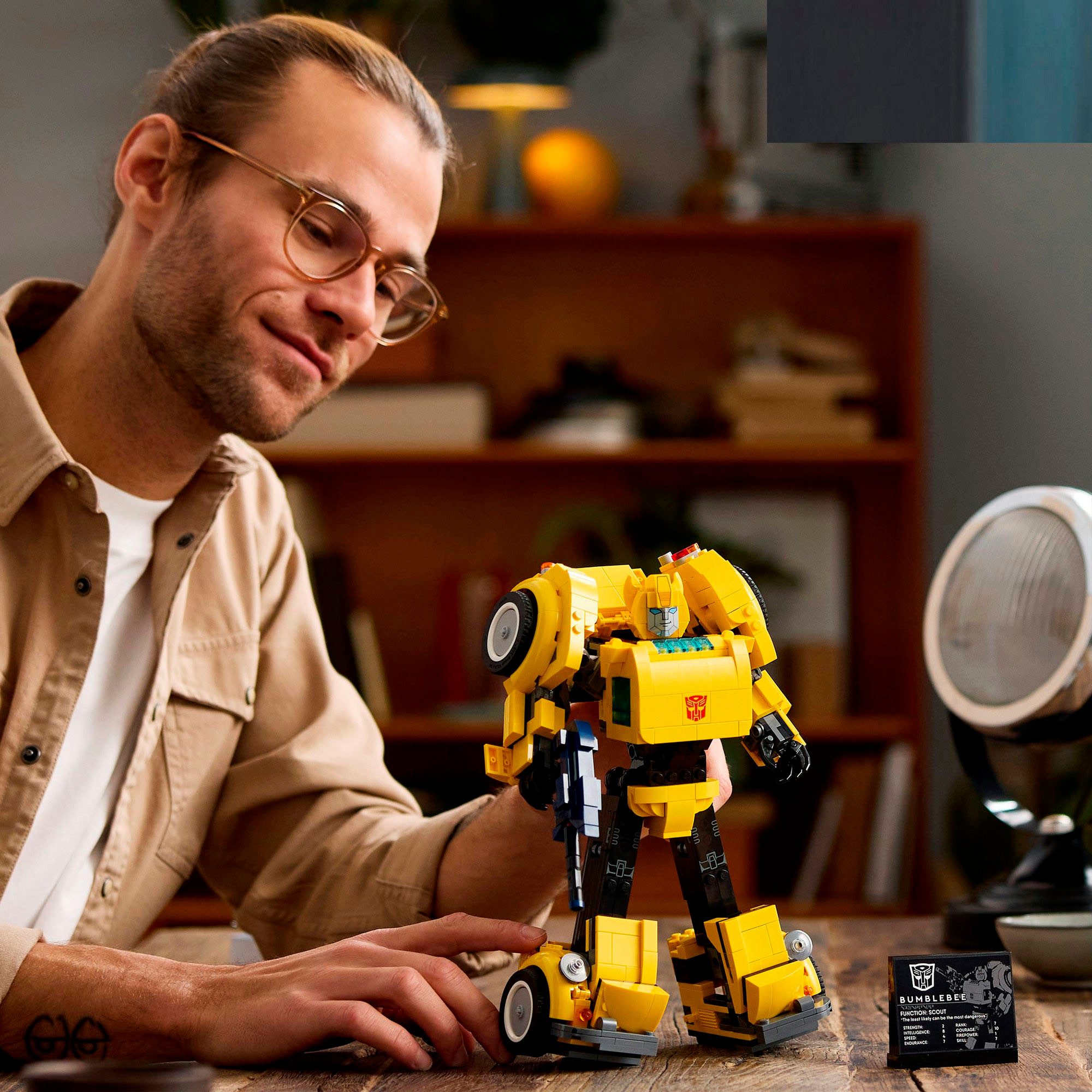 LEGO® Bumblebee (10338), LEGO Icons Konstruktionsspielsteine, günstig online kaufen