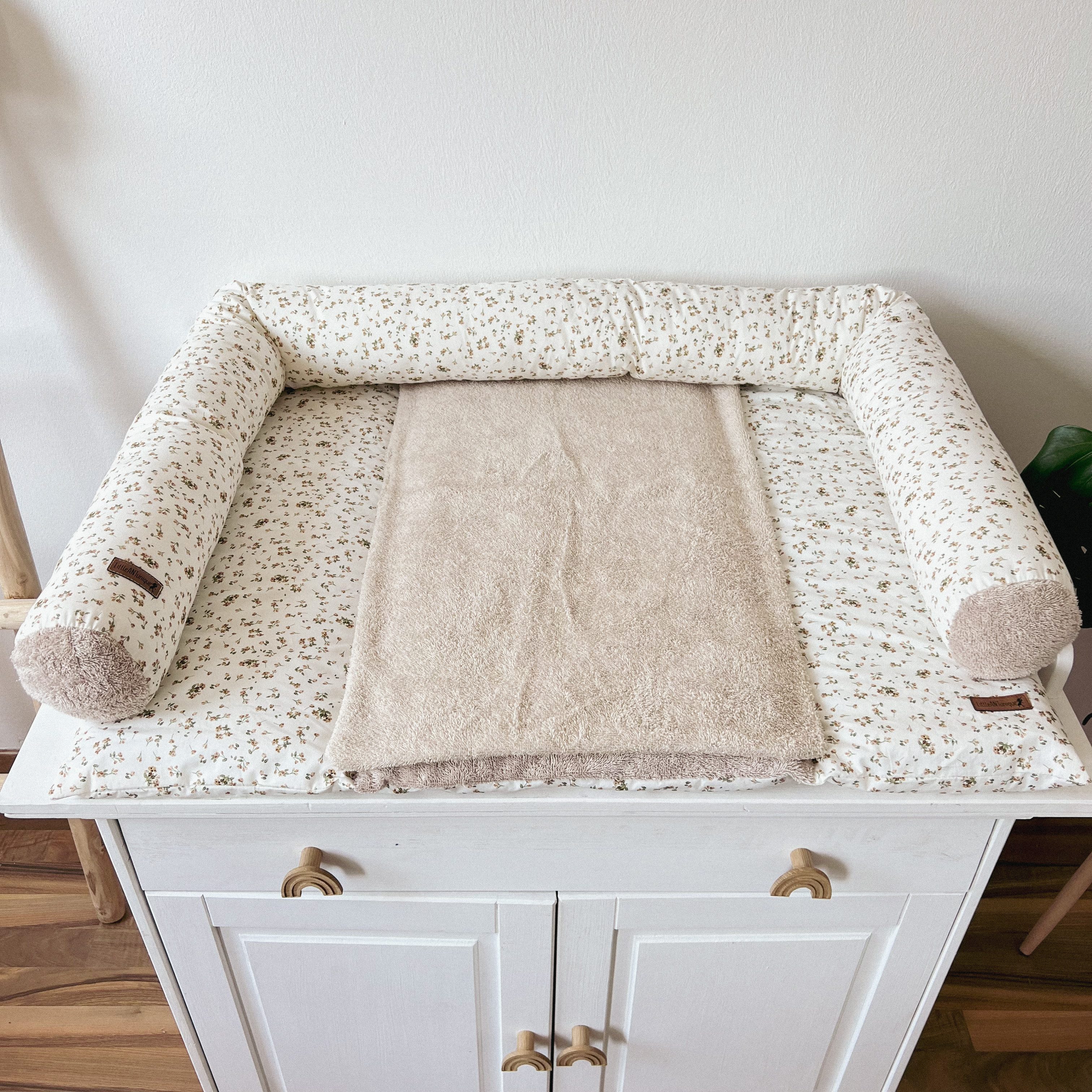 LittleANTunique Wickelauflage WICKELTISCHAUFLAGE FLOWERS günstig online kaufen