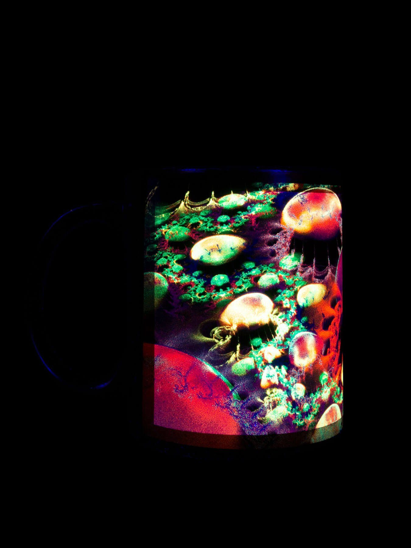 Neon Landscape", PSYWORK UV-aktiv, Motiv unter Keramik, Fluo "Psy Cup Schwarzlicht leuchtet Tasse Tasse