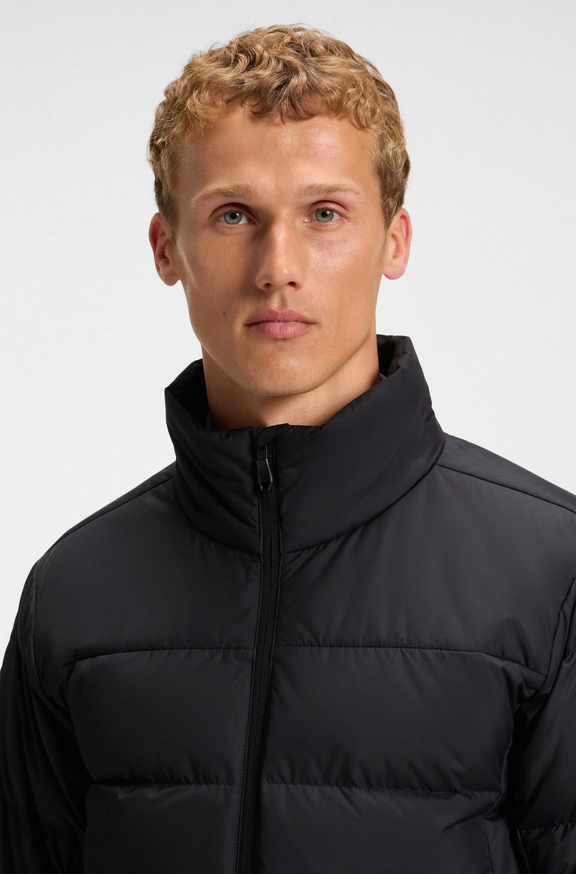 BOSS GREEN Daunenjacke Stehkragen, reflektierende Details, günstig online kaufen