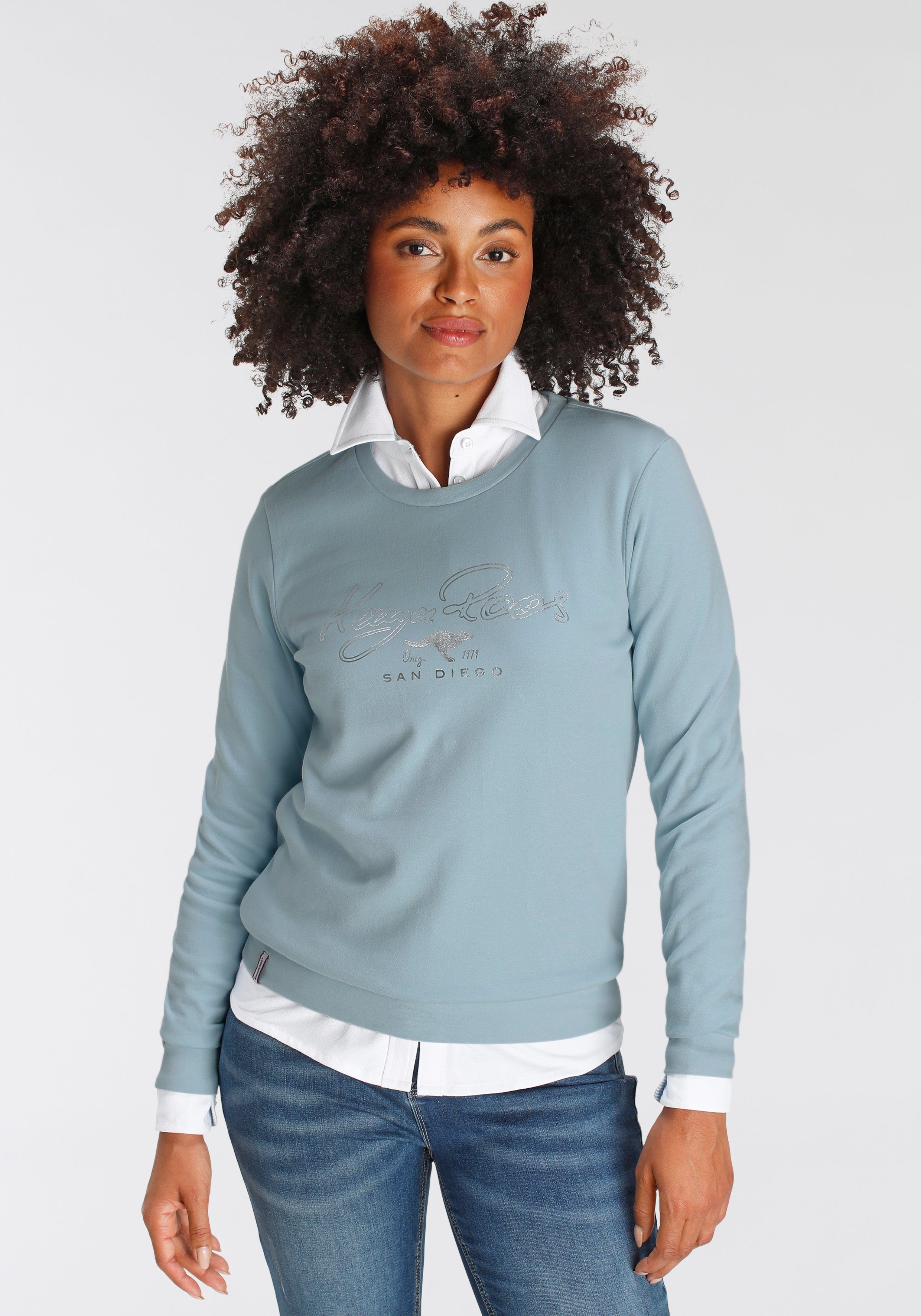 KangaROOS Sweatshirt Langarm, figurumspielende Passform günstig online kaufen