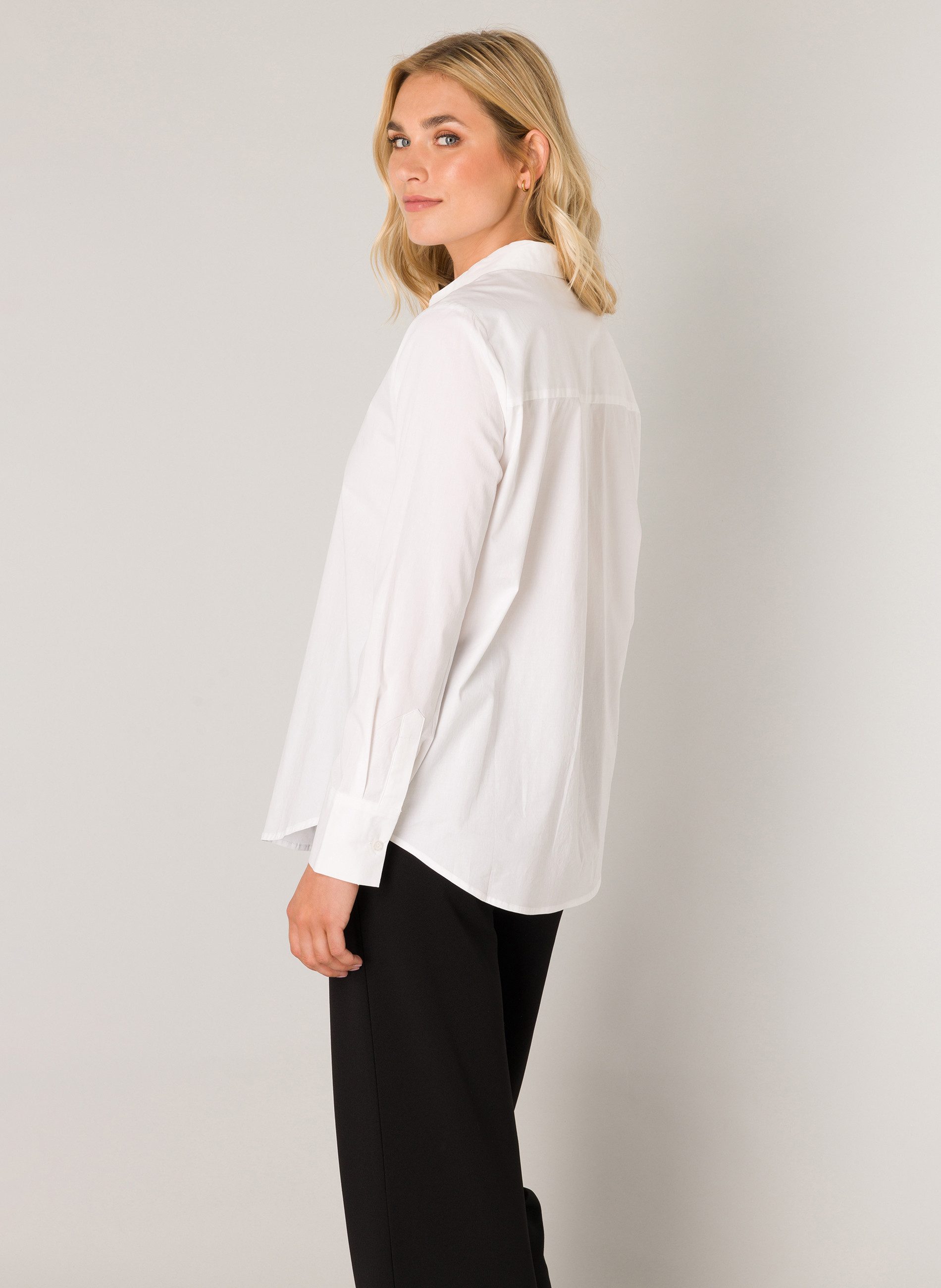 Base Level Hemdbluse Yune in Unifarbe