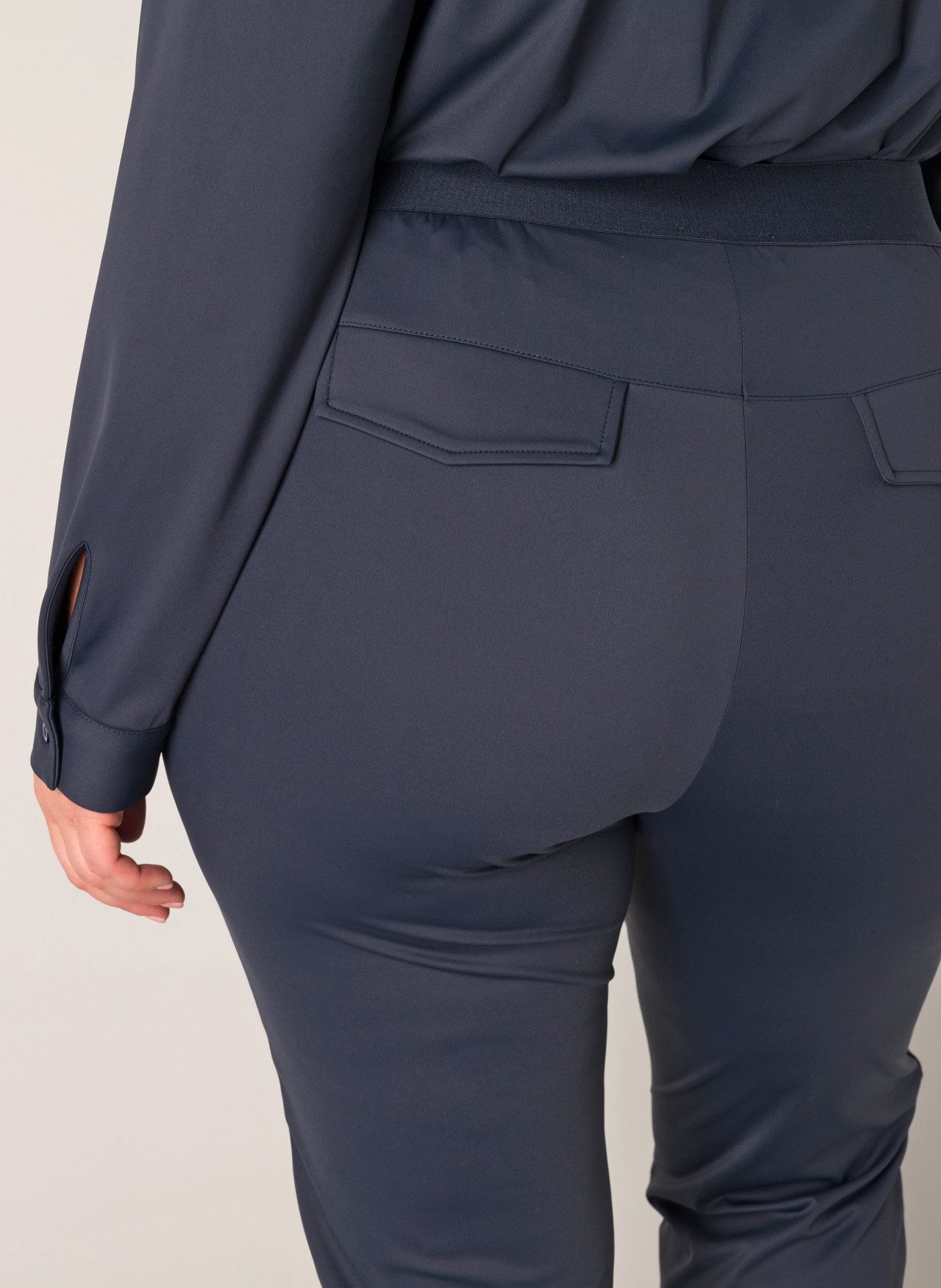 Base Level Curvy Stoffhose Liana Sommerhose mit Stretch und Kordelzug, im Jeggings-Style