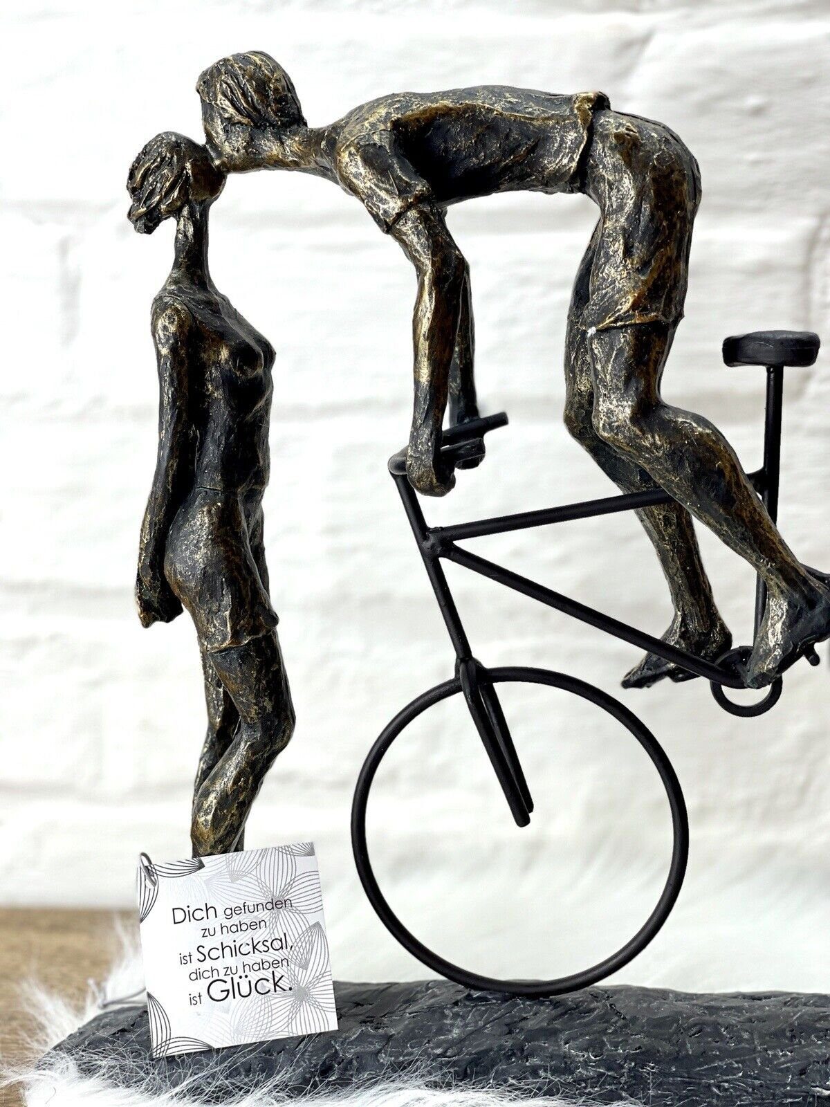 MF Skulptur Dekoobjekt Figur Skulptur Küss Mich Kiss me Fahrradfahrer Liebespaar (1 St)