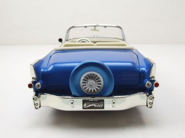 JADA Modellauto Cadillac Eldorado Convertible 1956 blau mit M&Ms Figur Modellauto, Maßstab 1:24