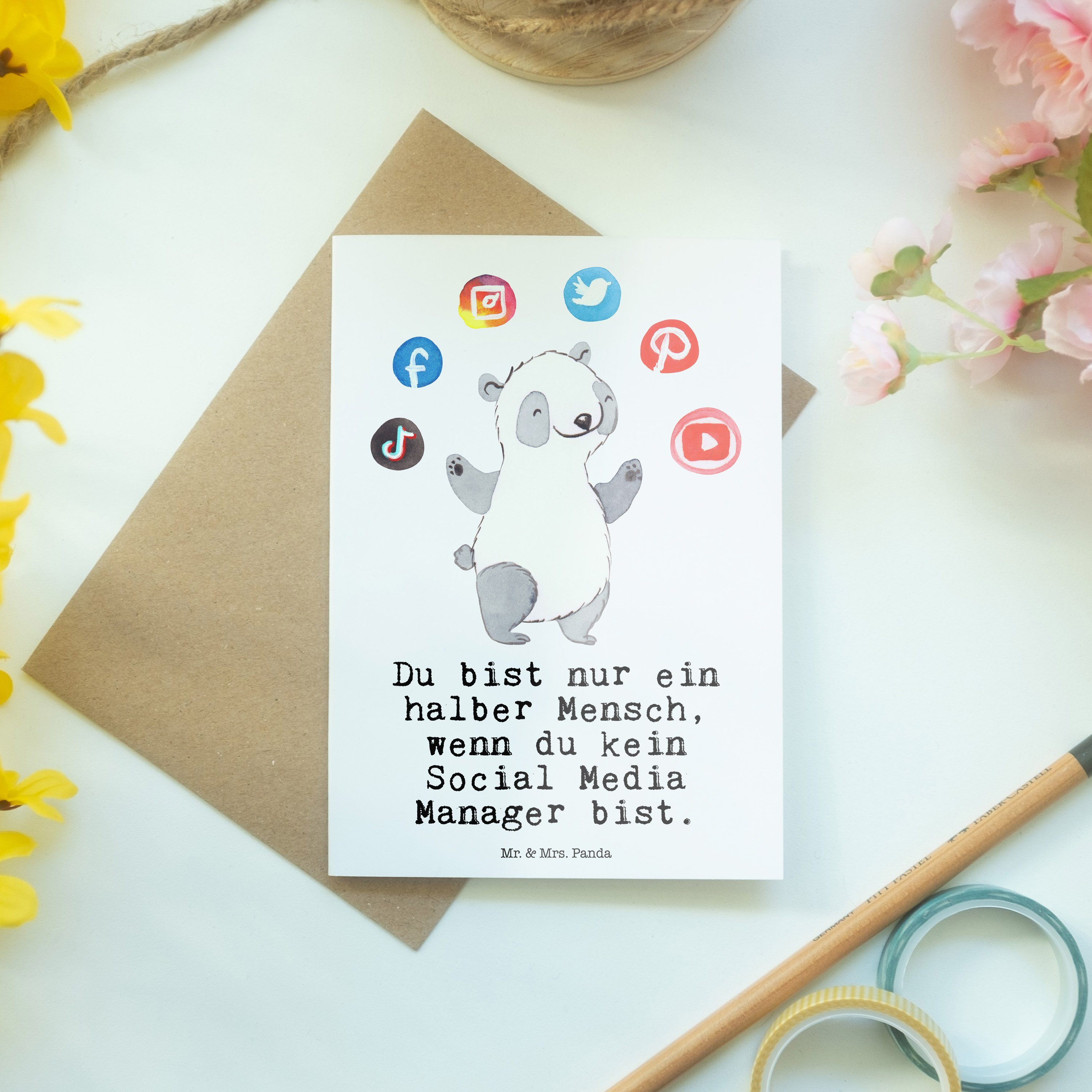 Panda Grußkarte - Geschenk, Einladungskarte, mit Social Mrs. Weiß Media Herz Mr. Manager - Glü &