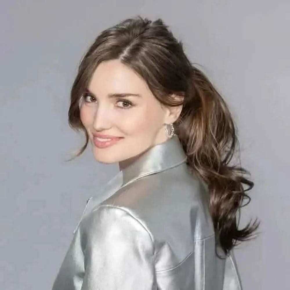 Ellen Wille Kunsthaar-Extension Ellen Wille Wine, Mit hitzefreundlicher Faser, 38 cm lang und natürlicher Wellung.