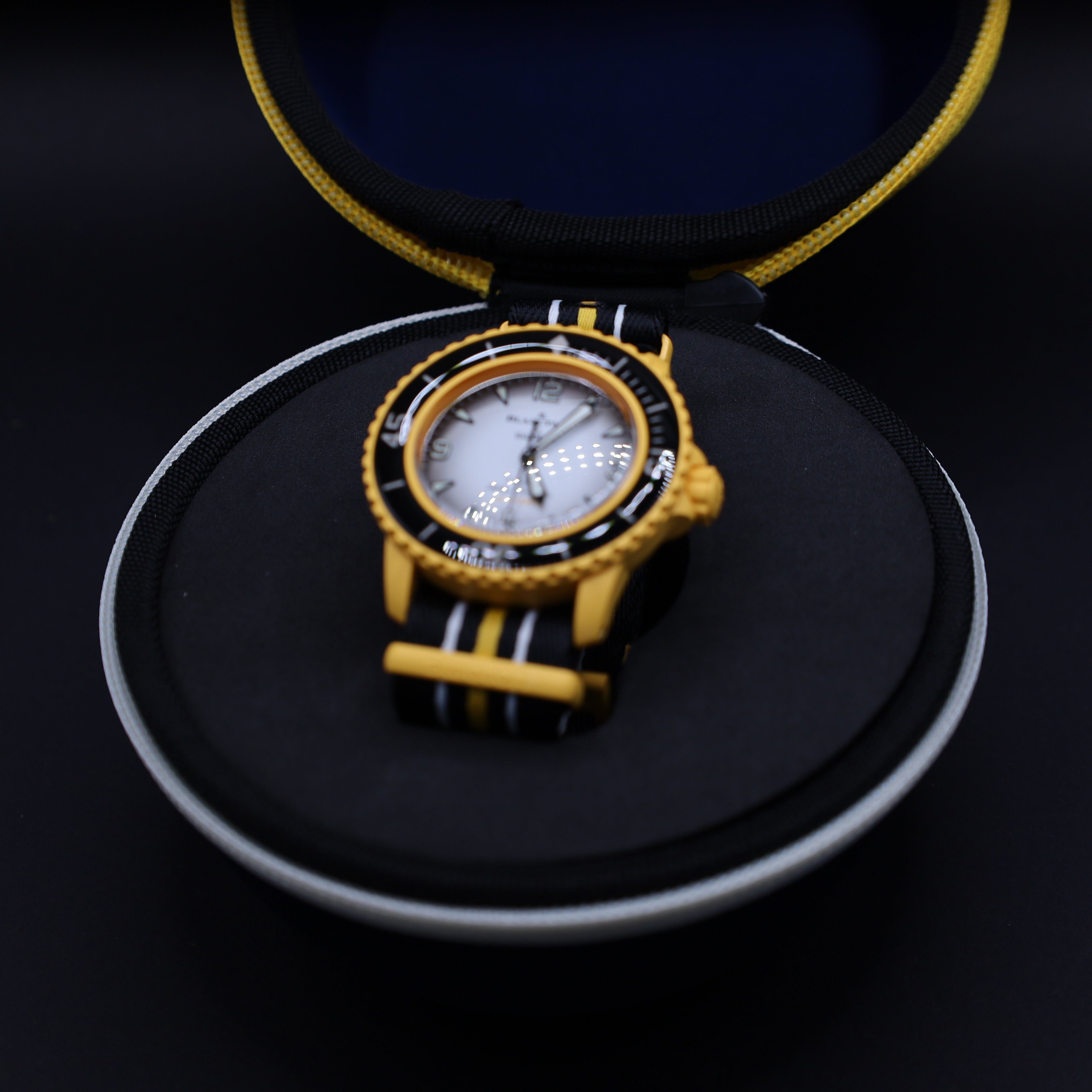 Swatch Automatikuhr Swatch x Blancpain Pacific Ocean Automatikuhr Scuba Fifty Fathoms, (1-tlg)