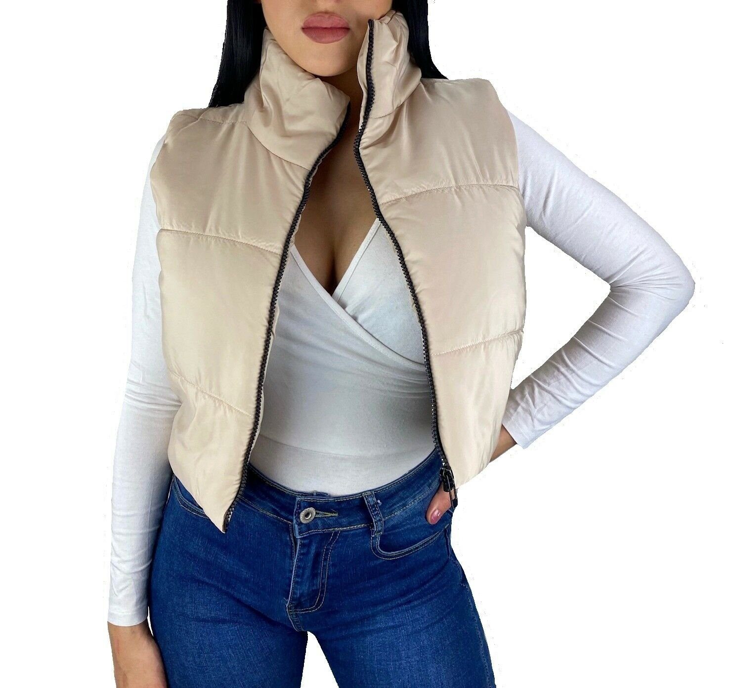 Worldclassca Steppweste Worldclassca DAMEN STEPPWESTE KURZ HOHEM KRAGEN WESTE LEICHT ÄRMELLOS OUTDOOR STEPPJACKE CROP ÜBERGANGSJACKE HERBST WINTER GESTEPPT WARM JACKE FASHION BLOGGER FASHION NEU S-XL Beige