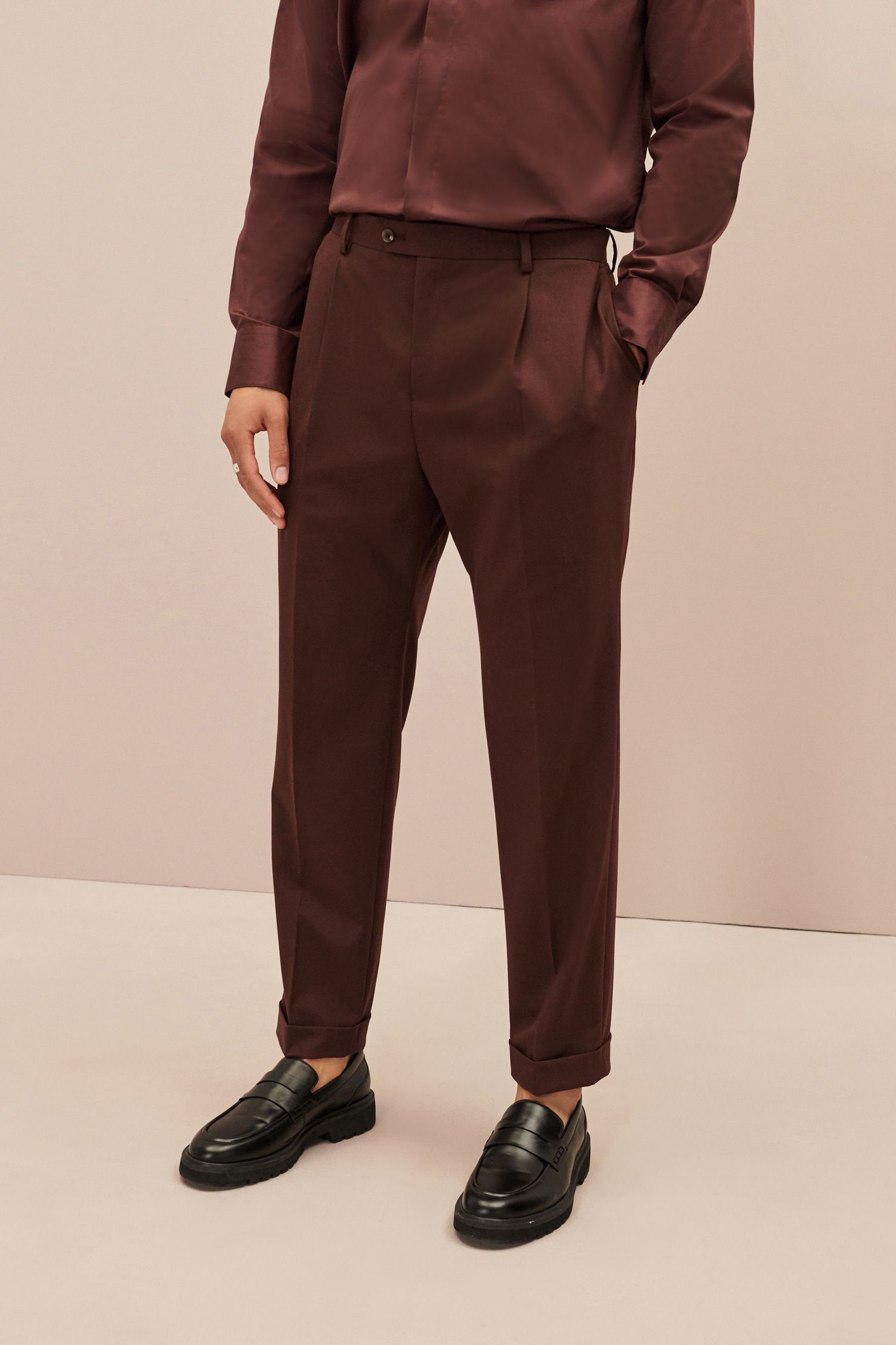 Next Anzughose Relaxed Fit Red Burgundy Anzughose (1-tlg)