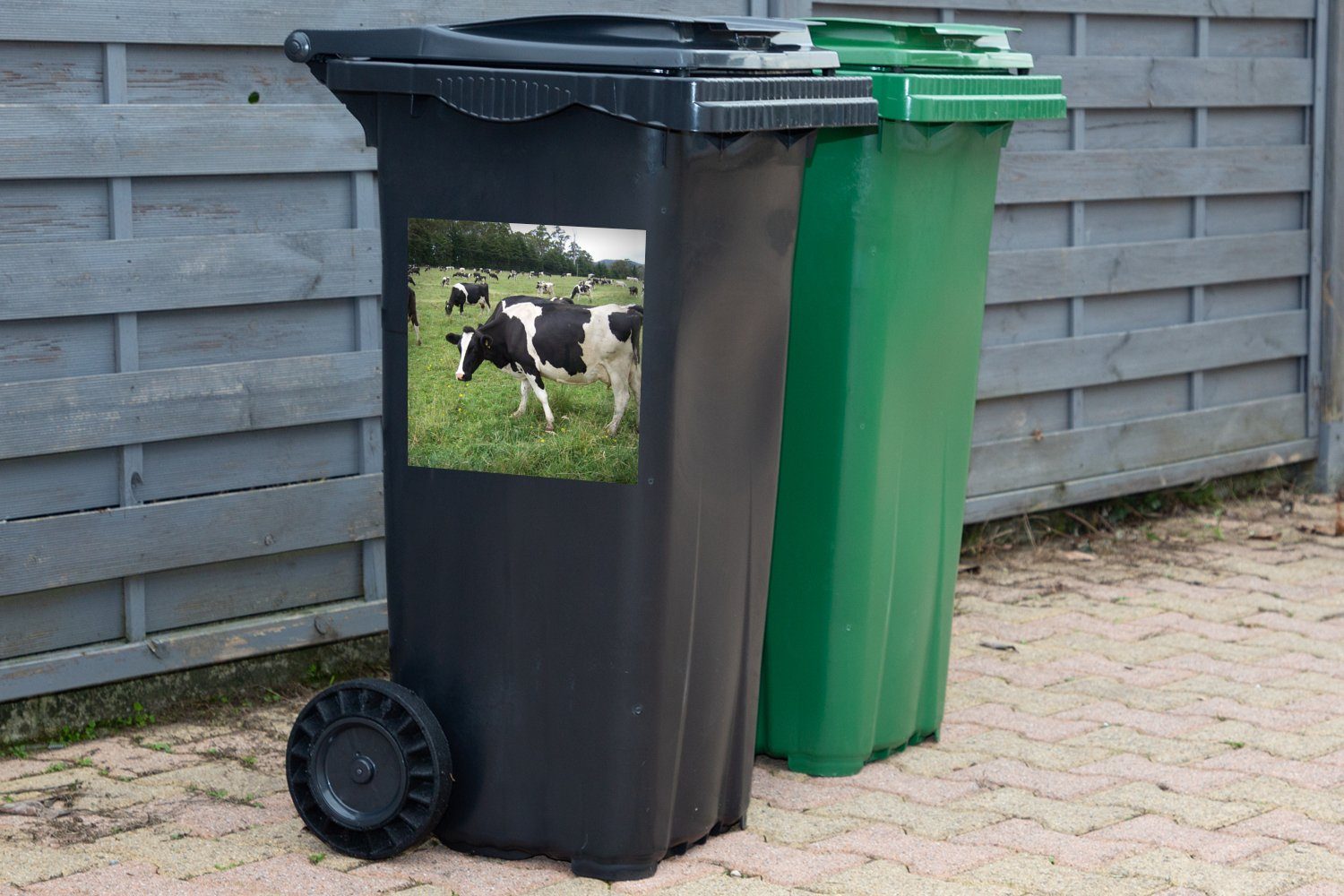 MuchoWow St), Sticker, Abfalbehälter - (1 Mülltonne, Wandsticker Container, Kühe Blumen - Mülleimer-aufkleber, Wald