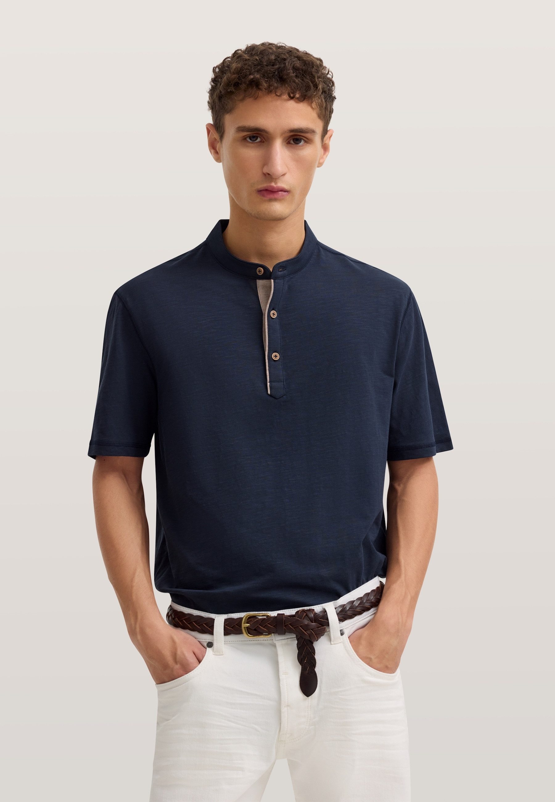 bugatti Poloshirt mit einem Stehkragen