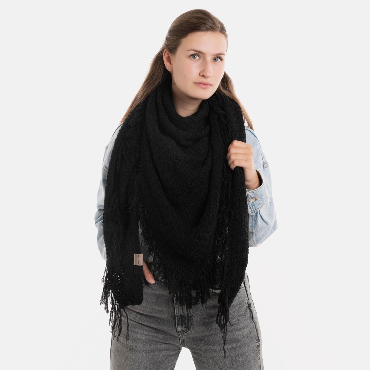 Knit Factory Strickschal Amber Dreiecksschal Schwarz, (1-St), Schal Halstuc günstig online kaufen