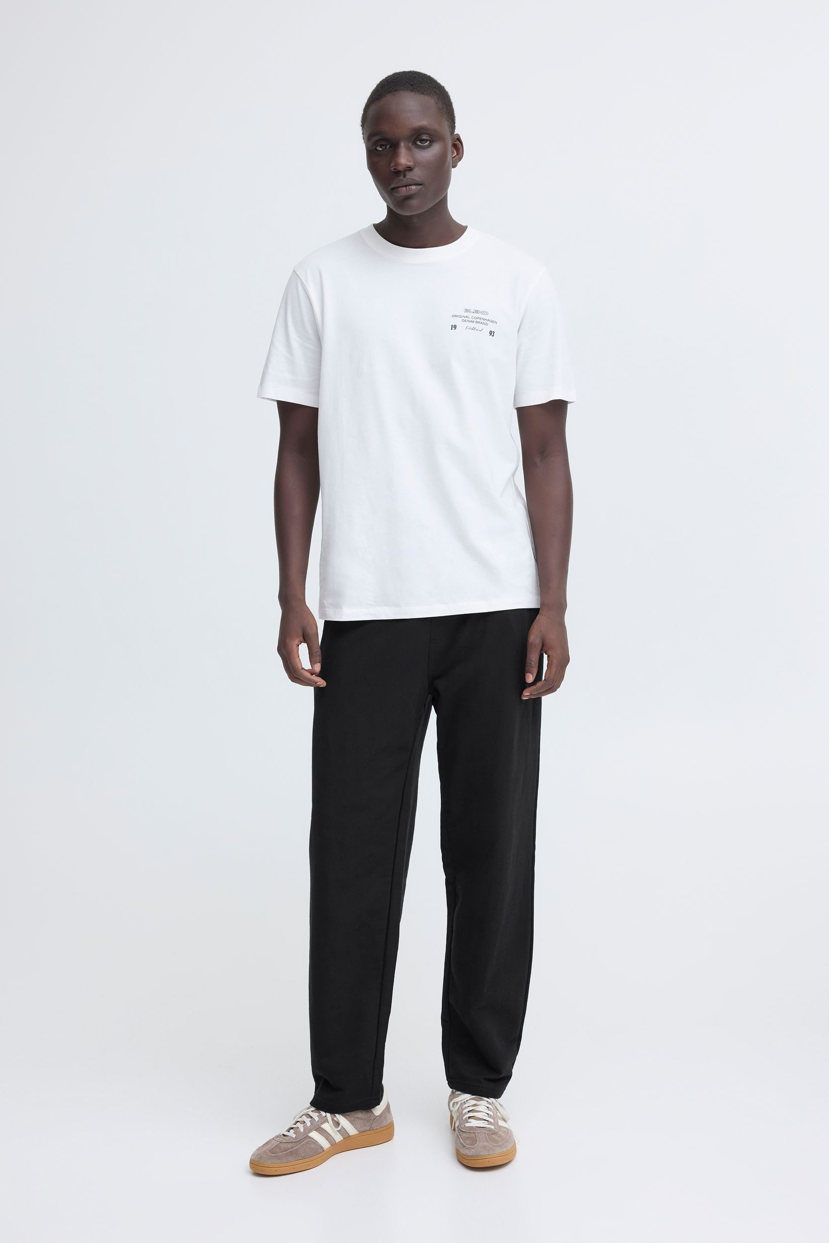 Blend Stoffhose Relaxed-Fit-Schnitt mit weitem Bein (1-tlg) 20720218_Joggin günstig online kaufen