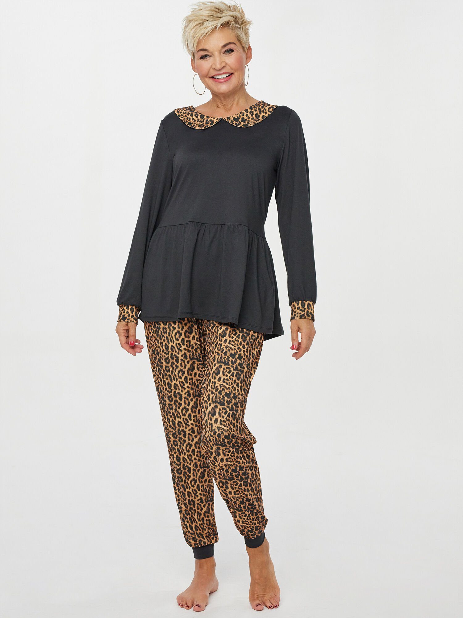 Belli Beaux Pyjama Hausanzug mit Leo Motiv günstig online kaufen