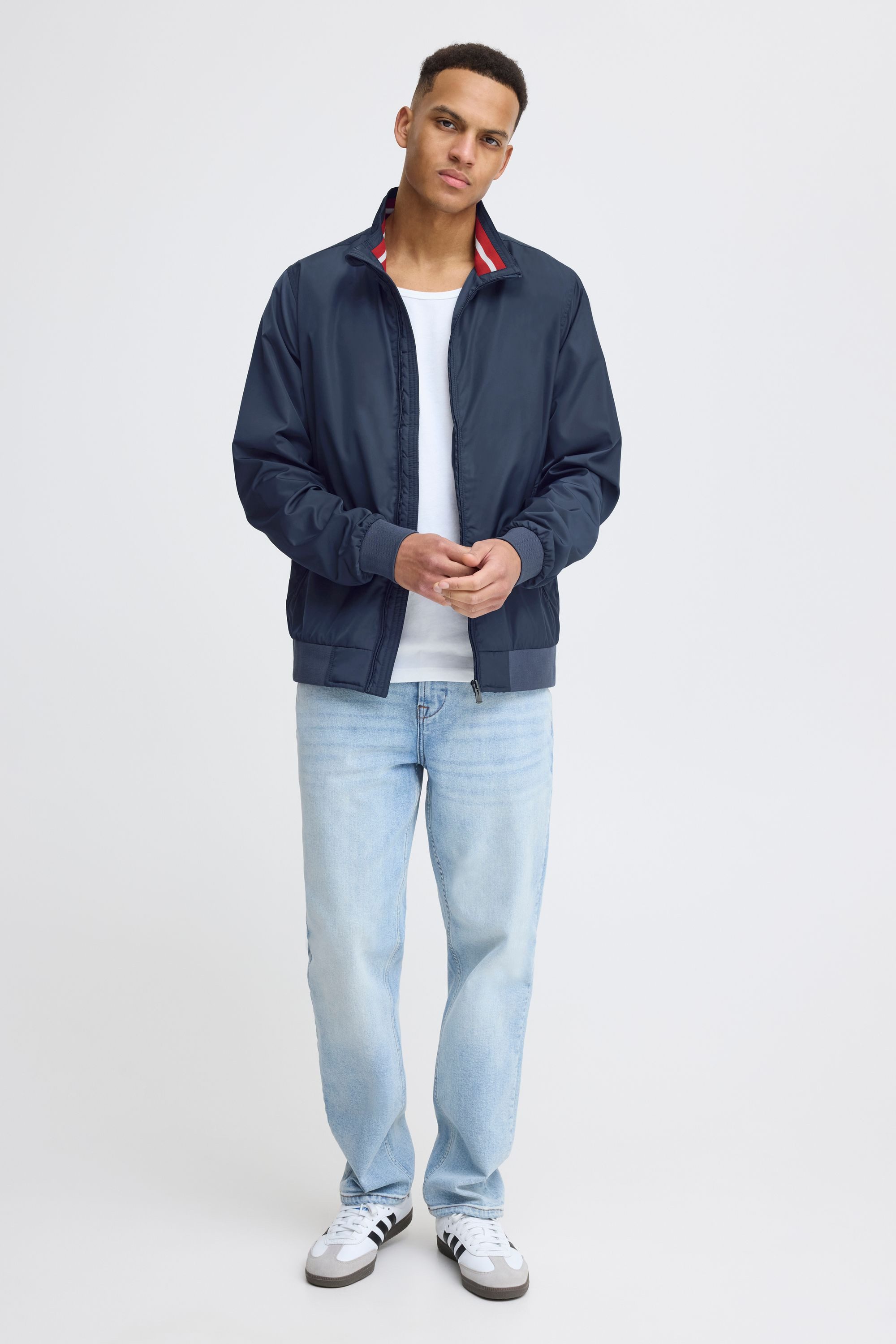 Blend Kurzjacke BHZyklo Softshelljacke mit Taschen und elastischem Bund