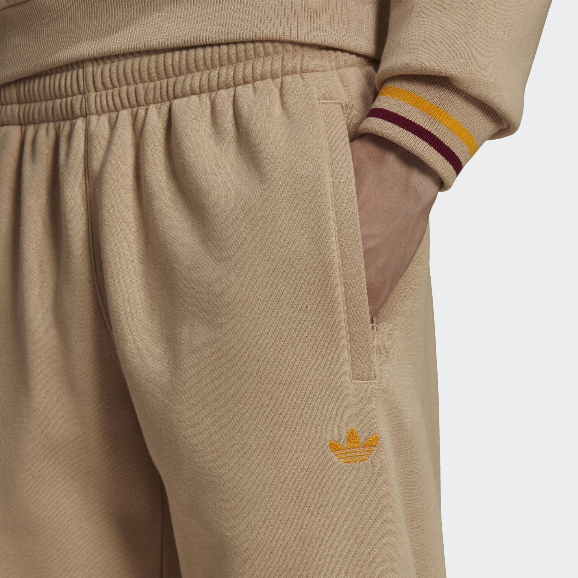 Originals VARSITY adidas Jogginghose Beige Magic JOGGINGHOSE