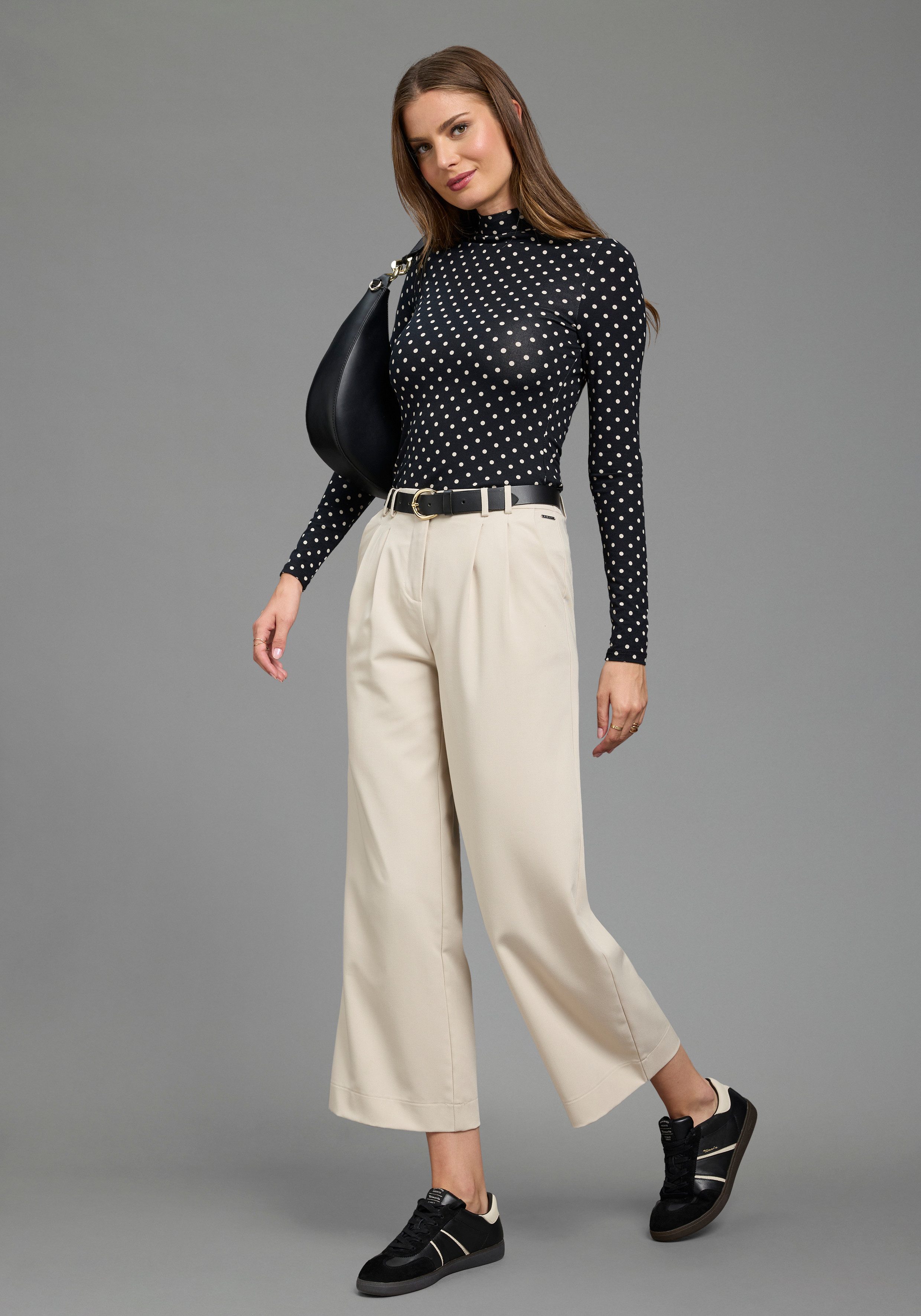 Zum Outfit 9
