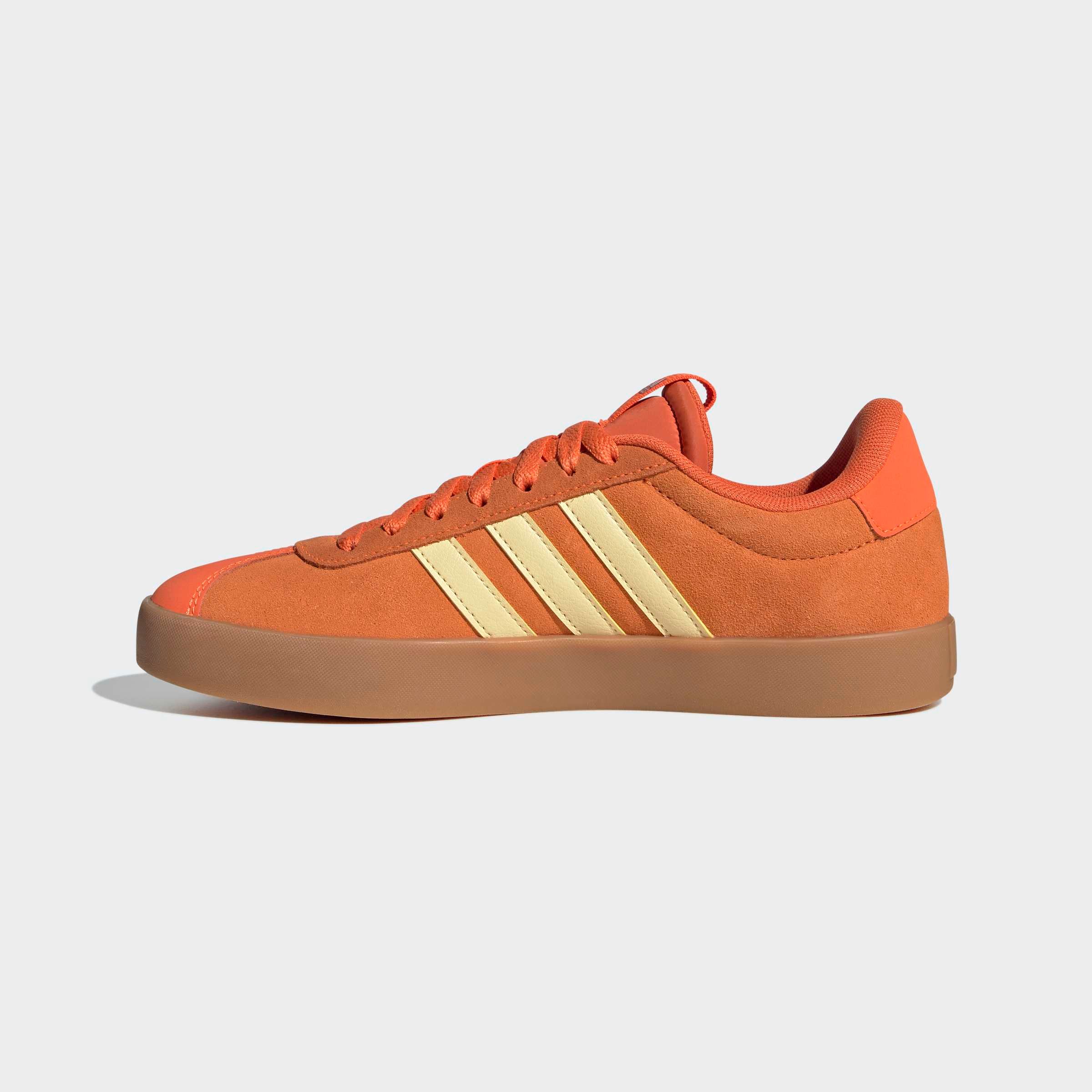 adidas Sportswear VL COURT 3.0 Sneaker inspiriert vom Design des adidas samba