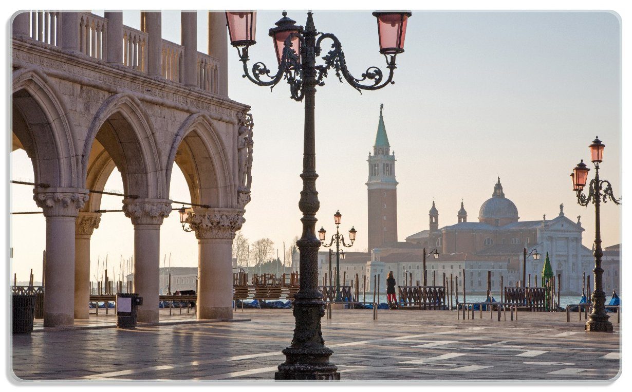 Wallario Frühstücksbrett Venedig - Dogenpalast, Markusplatz und San Giorgio Maggiore II, ESG-Sicherheitsglas, (inkl. rutschfester Gummifüße 4mm, 1-St), 14x23cm