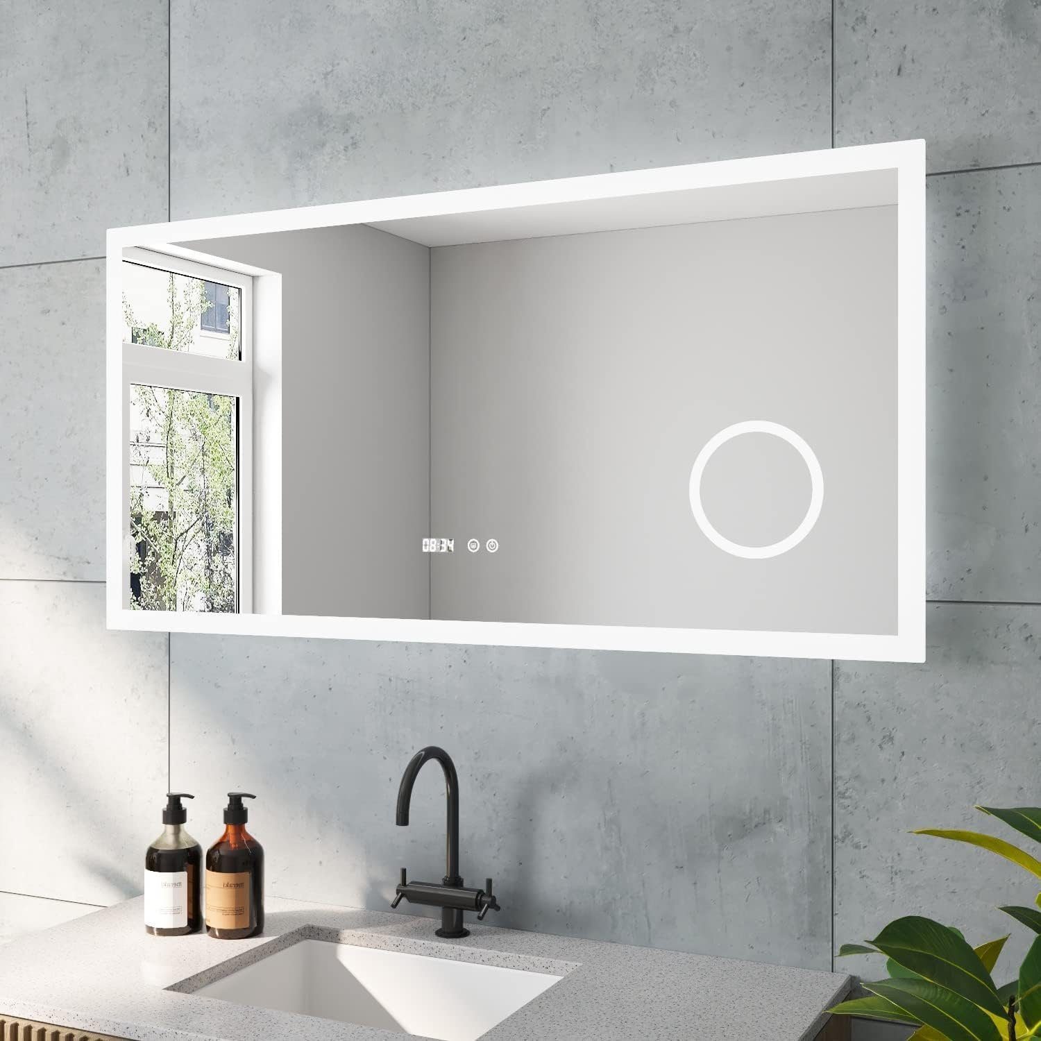 AQUALAVOS LED-Lichtspiegel Spiegel mit 3-facher Vergrößerung Schminkspiegel und LED Digitaluhr, Intelligenter Antibeschlag, Stufenlos dimmen, 6400k Kaltweiße Licht