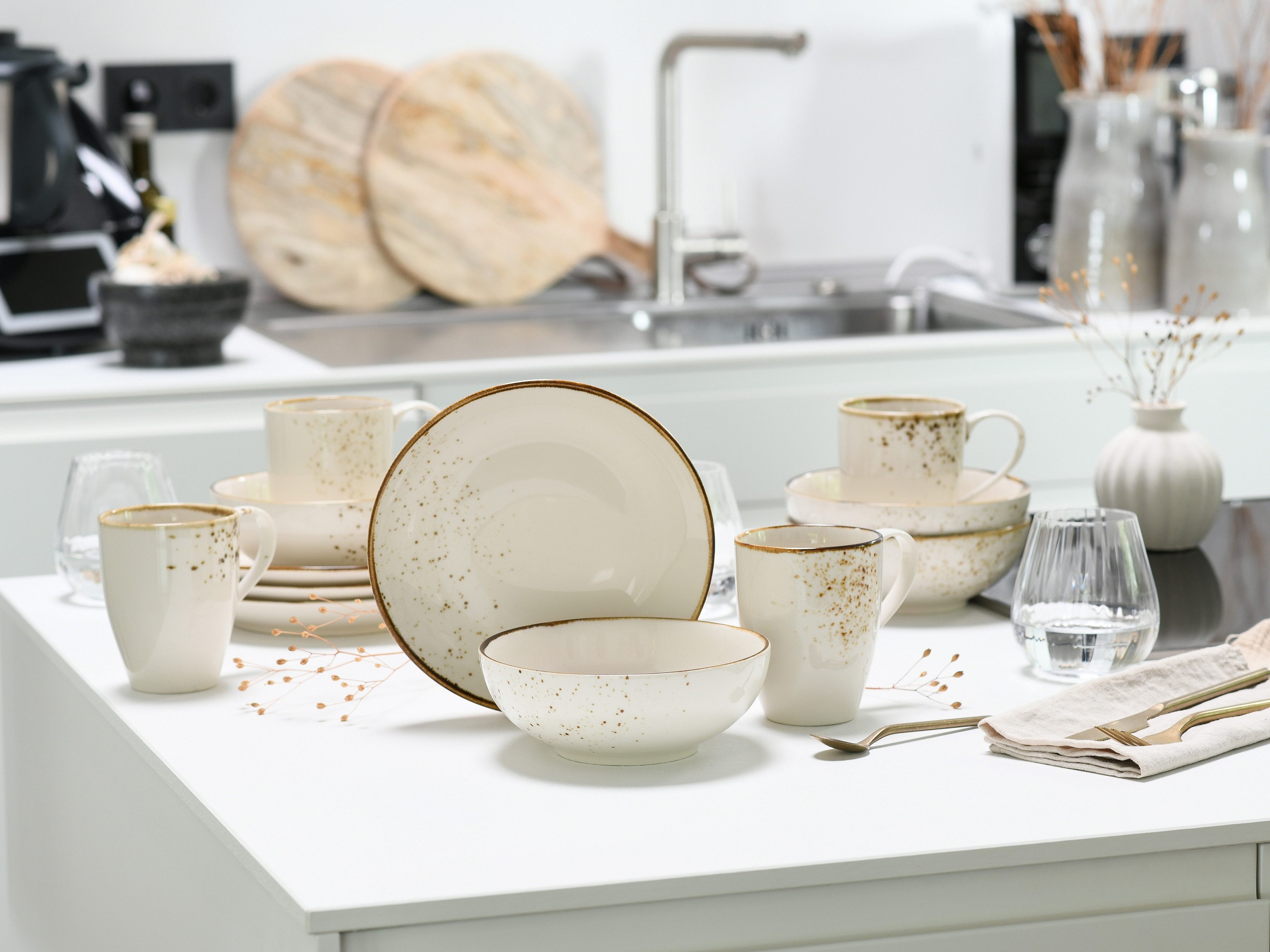 CreaTable Kaffeeservice Nature Collection, Service, 12-tlg. (12-tlg), 4 Personen, Steinzeug, Handgemalte Sprenkel und Ränder, Reaktivglasur