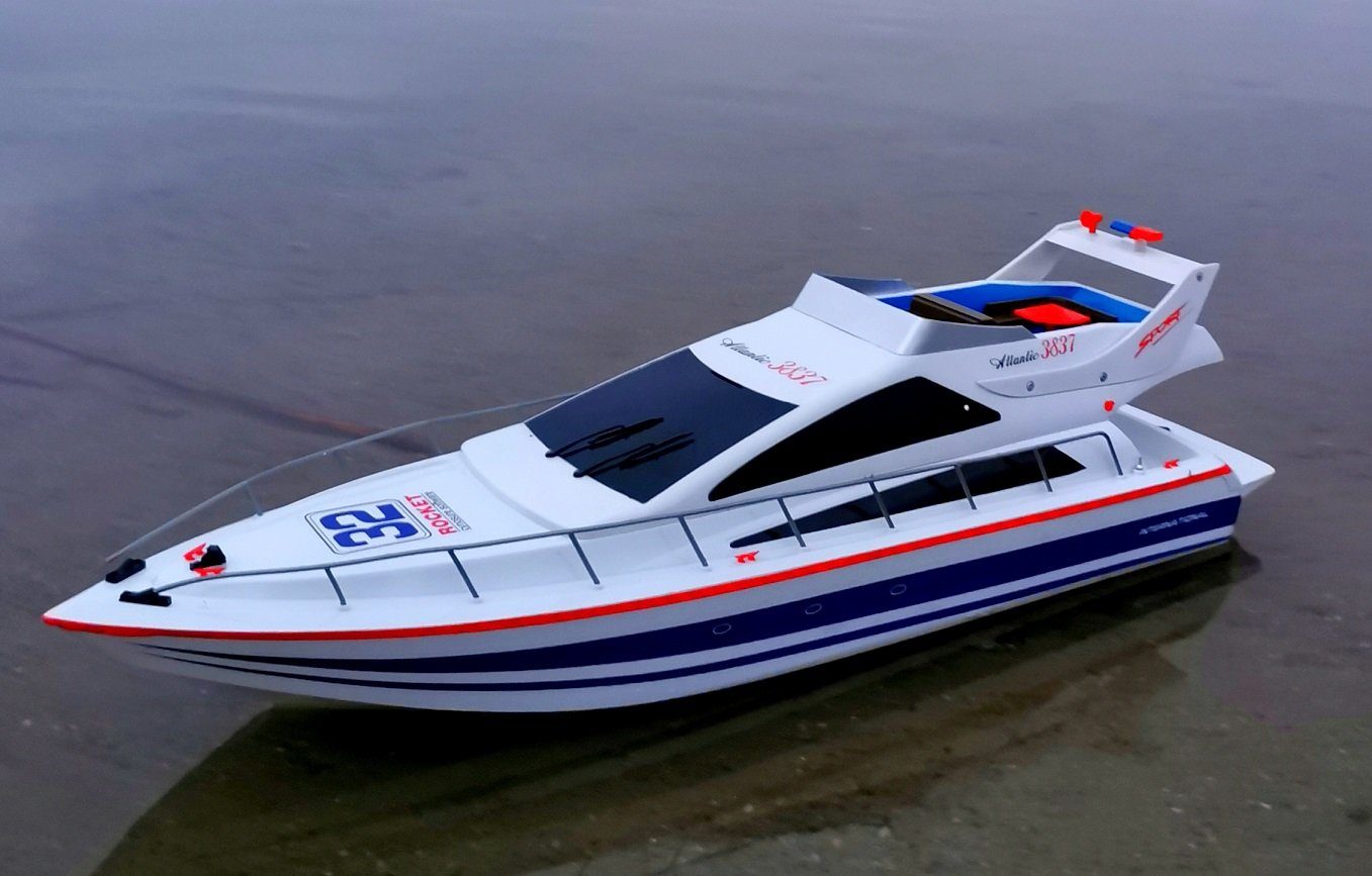 BruKa RCBoot RC 2,4 Ghz. ATLANTIC YACHT ferngesteuertes Schiff Boot