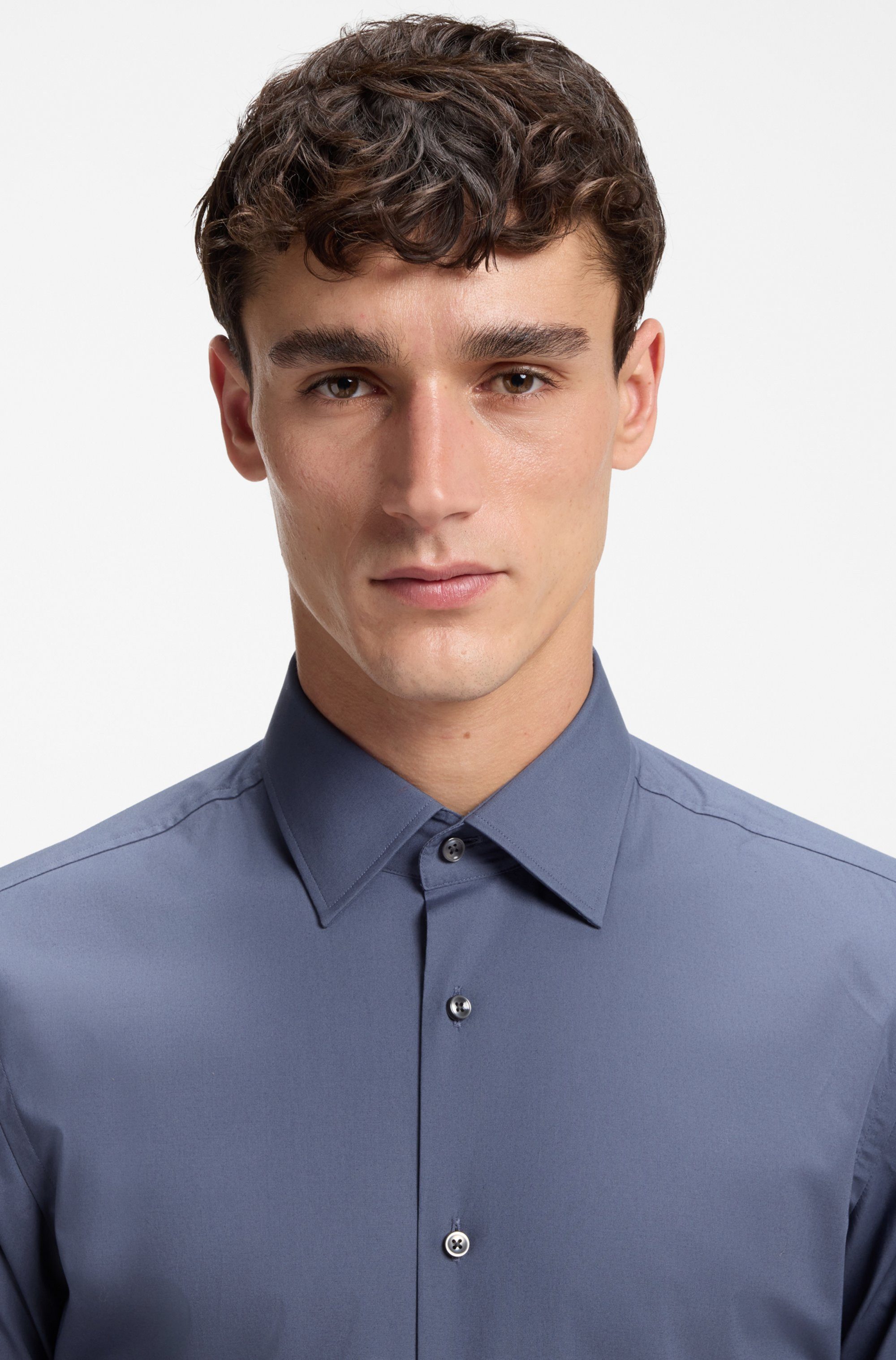 BOSS Businesshemd Hank Kentkragen, Slim-Fit, bügelleichte Qualität