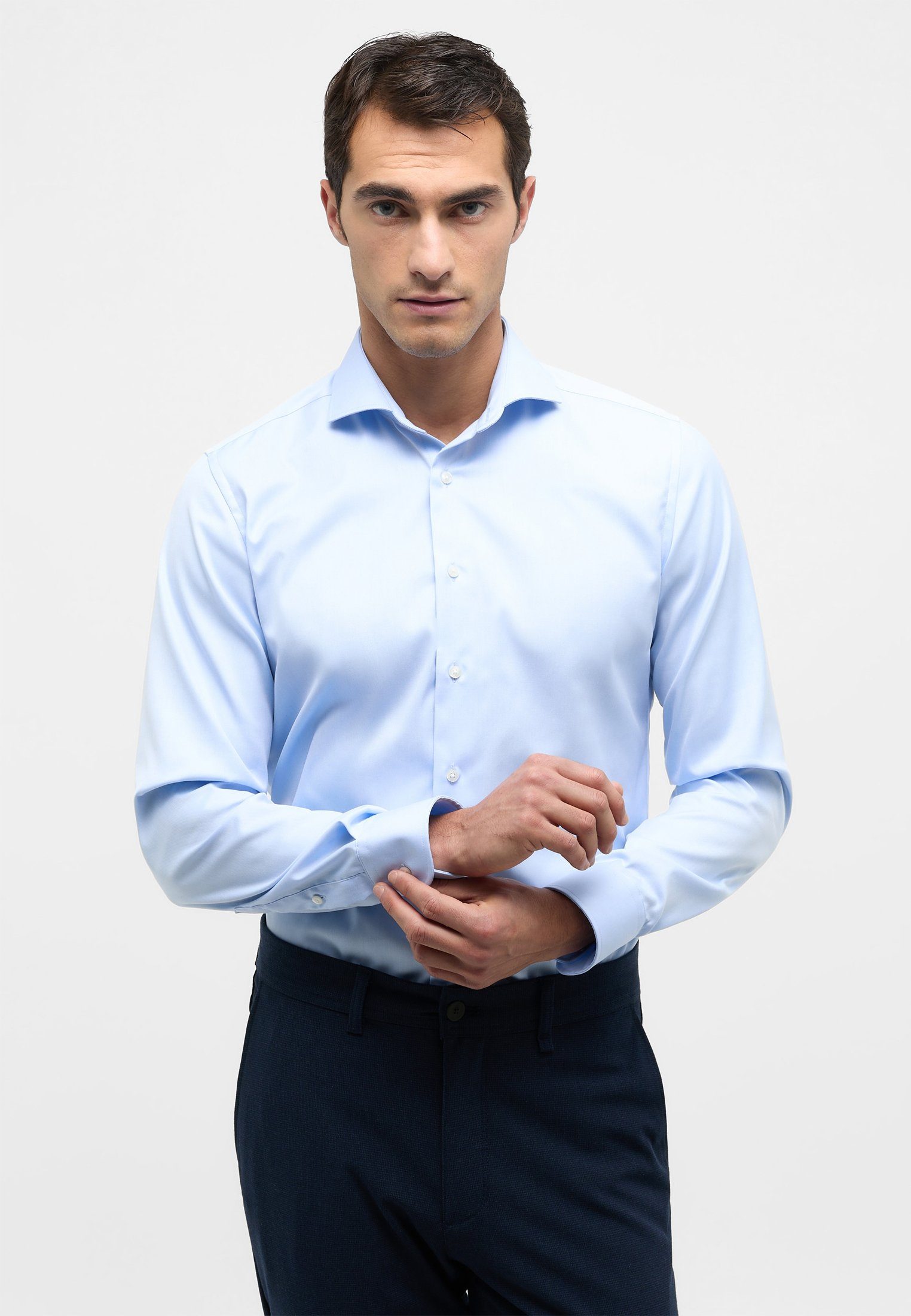 SLIM Eterna Langarmhemd hellblau FIT