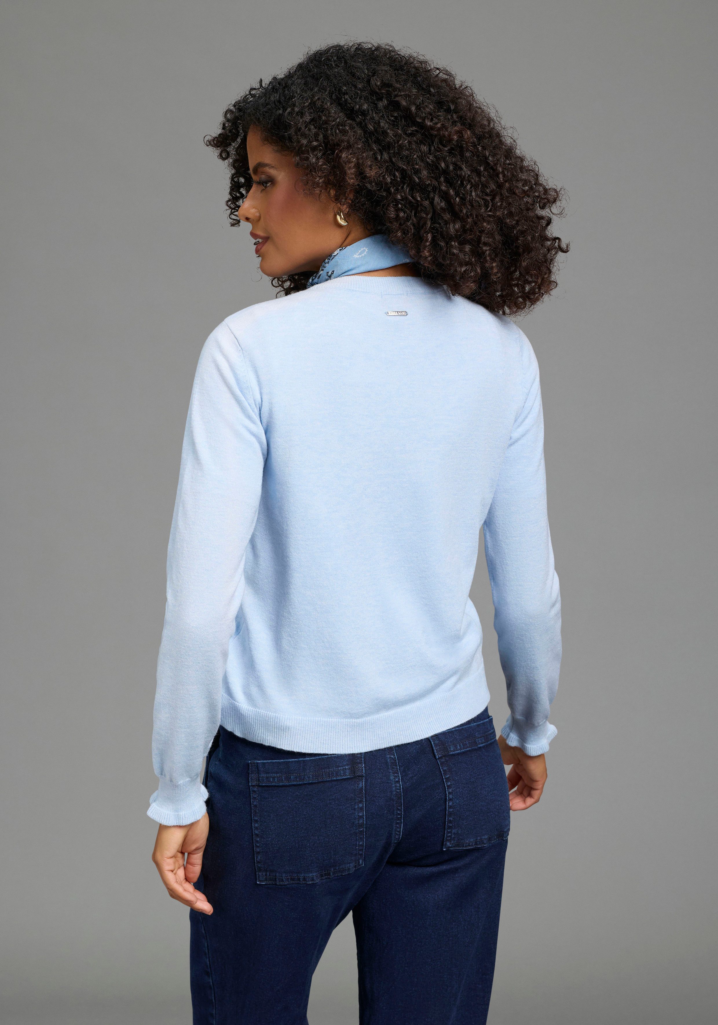 Laura Scott Strickjacke mit kurzem Schnitt, lässige Passform mit femininen Rüschen, aus weicher Viskosemischung