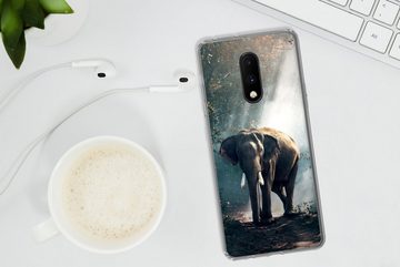 MuchoWow Handyhülle Elefant - Tiere - Licht - Wald - Natur - Wildtiere, Phone Case, Handyhülle OnePlus 7, Silikon, Schutzhülle