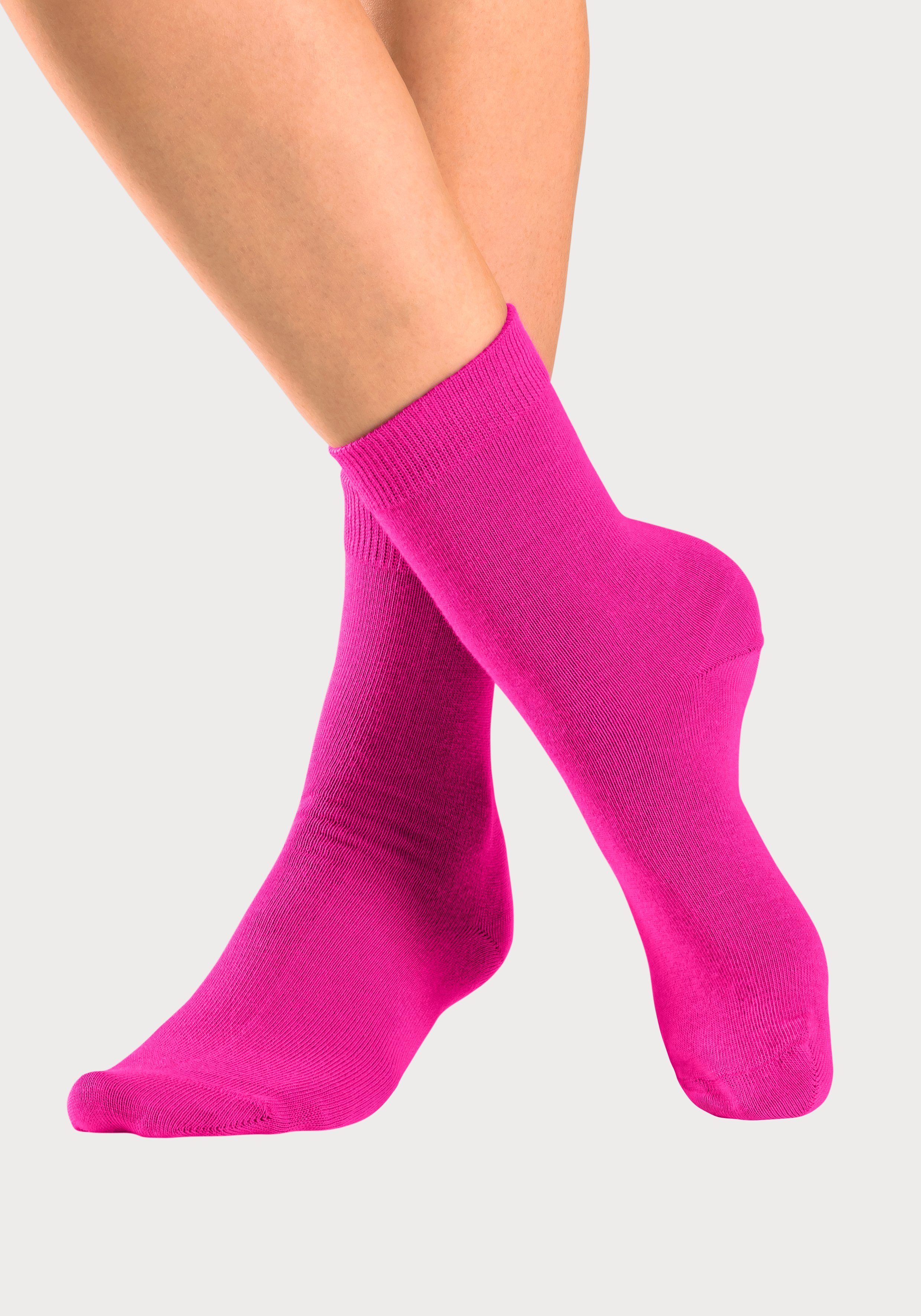 LASCANA Basicsocken (Box, 7-Paar) in Geschenkbox für den Valentinstag