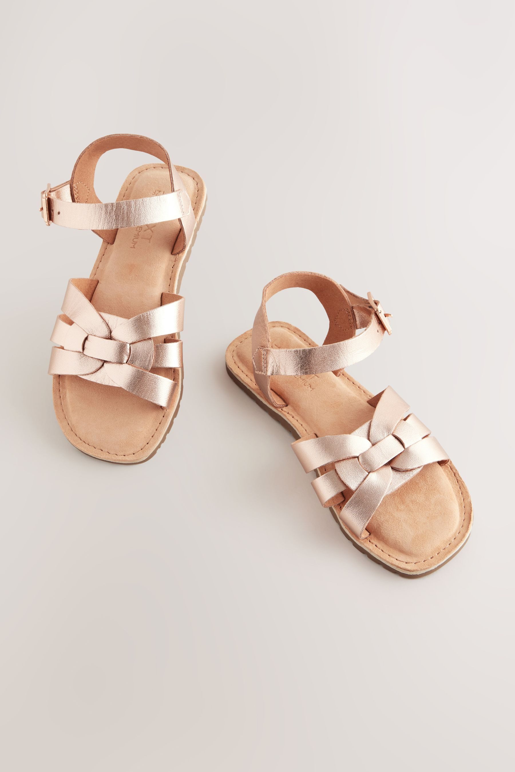 Next Ledersandalen im Webdesign Sandale (1-tlg)