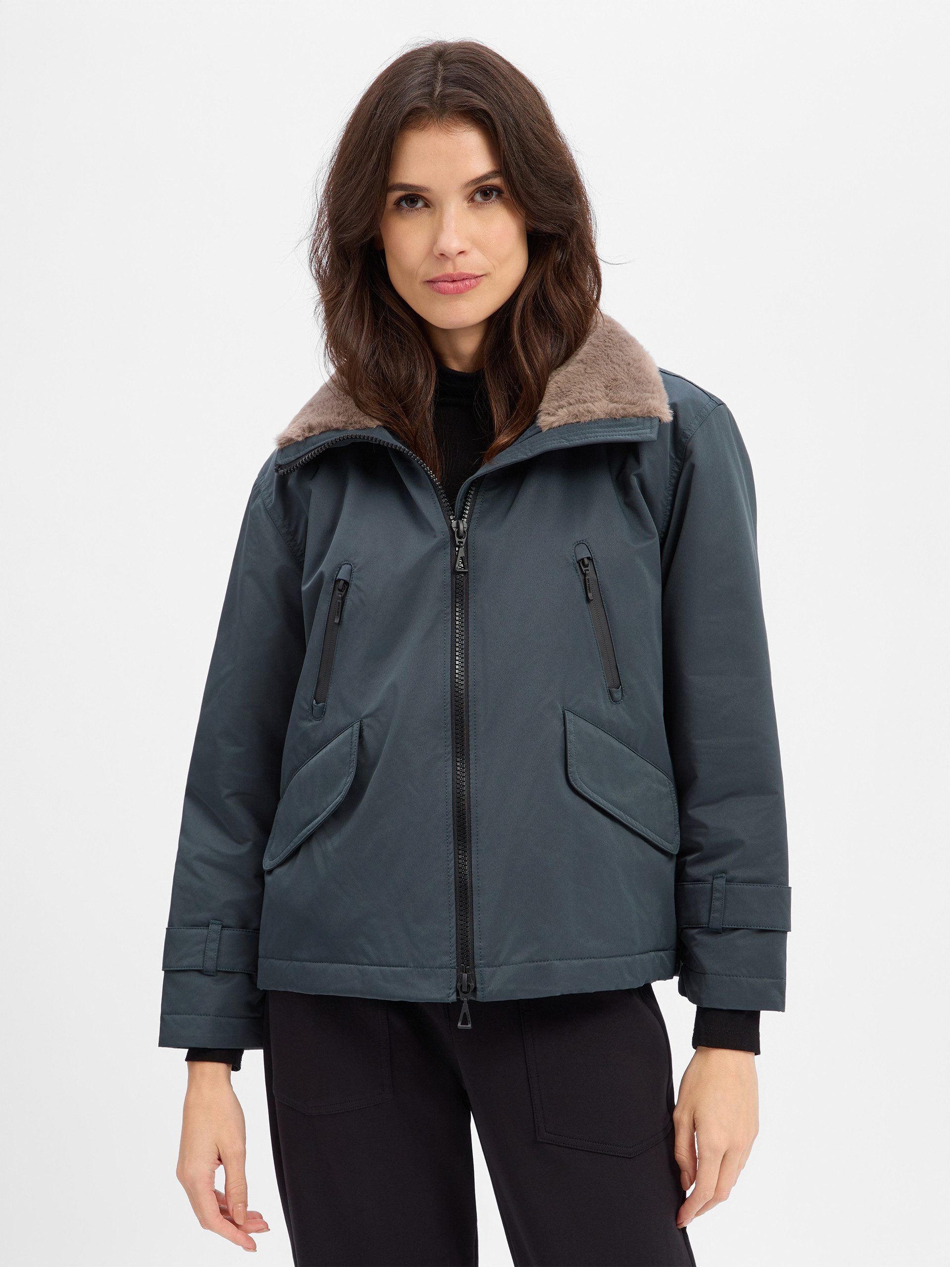 Amber & June Sweatjacke