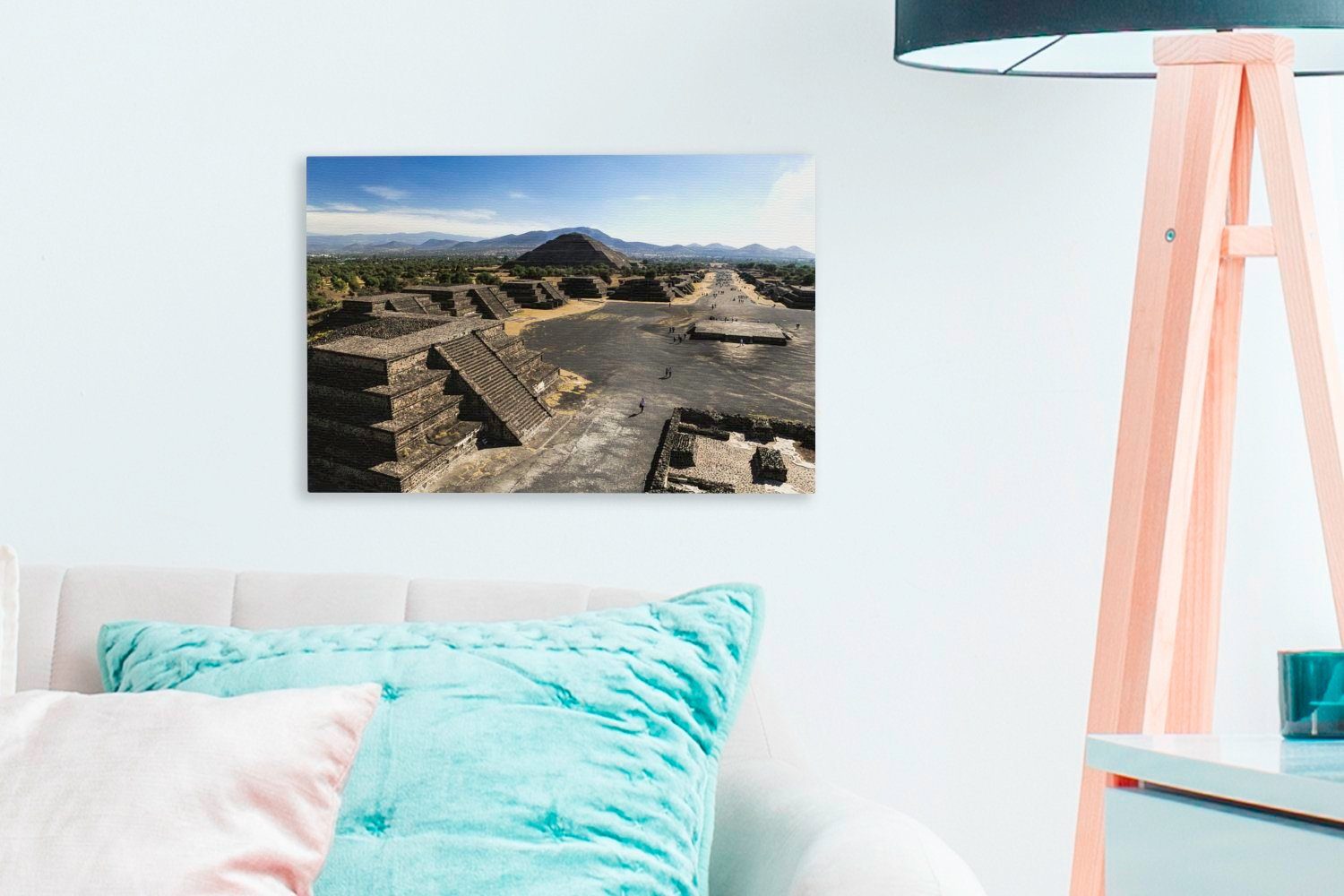 OneMillionCanvasses® Leinwandbild St), der Aufhängefertig, 30x20 Wandbild Blick Pyramiden (1 die Teotihuacán, cm Mondpyramide Leinwandbilder, Wanddeko, über in von