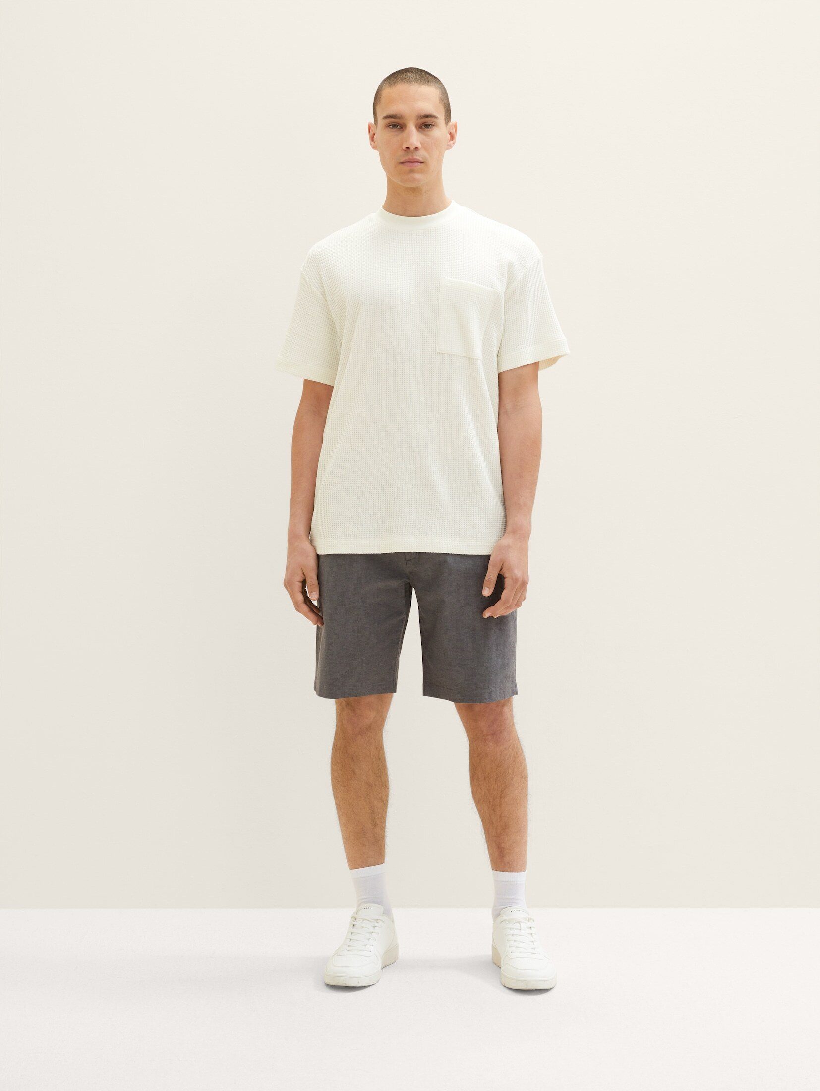 TOM TAILOR Denim Chinoshorts Chino Shorts grey black dobby