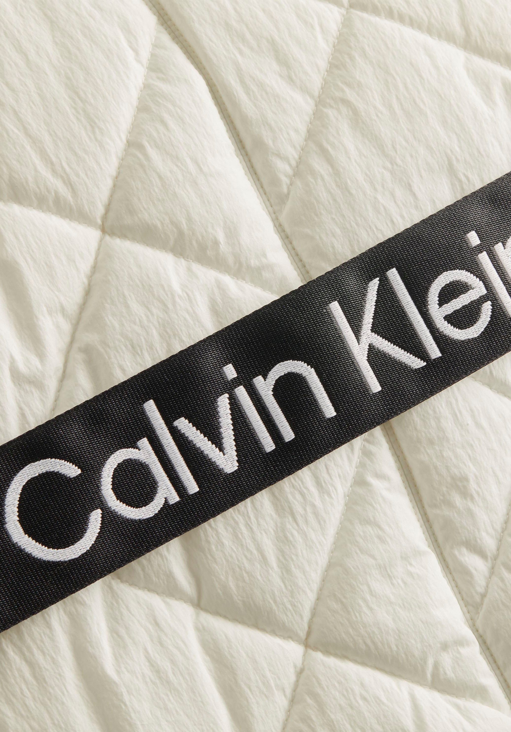 Steppmantel QUILTED BELTED Calvin (Set, Stehkragen hohem Bindegürtel) Jeans Ivory mit mit COAT Klein 2-tlg.,
