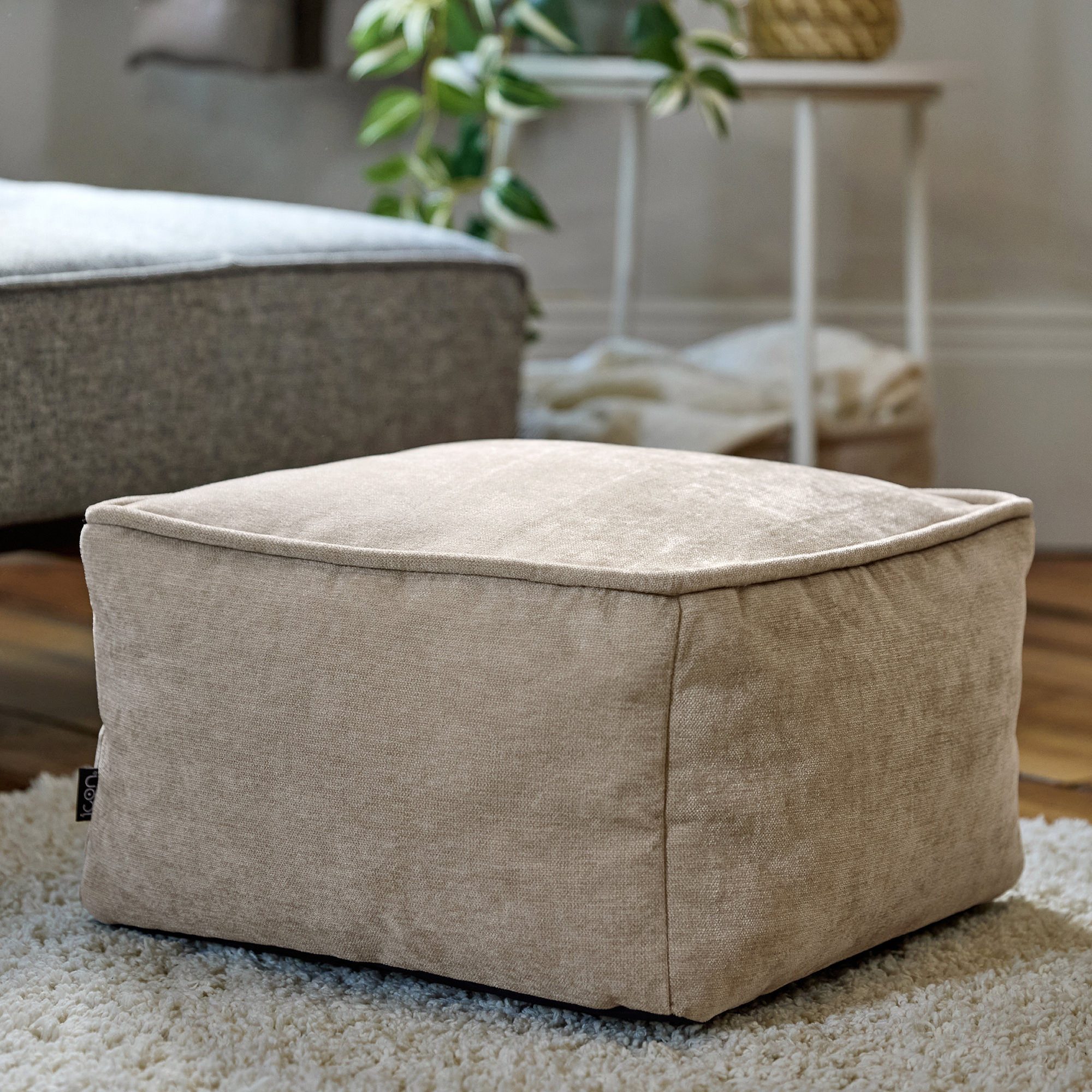 icon Pouf aus Chenille „Amara“ mit Füllung