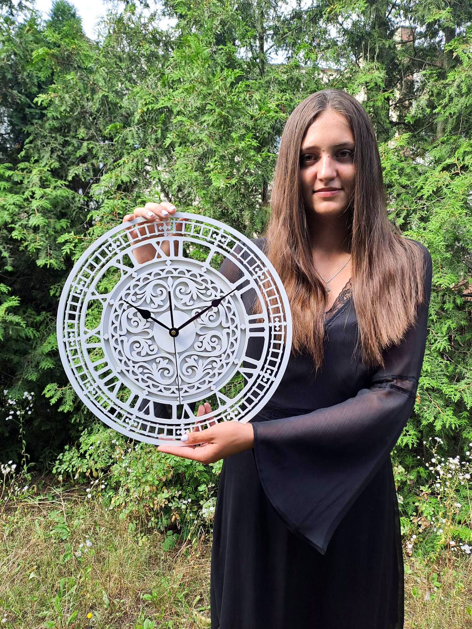 ORNAMENTI Wanduhr Große Wanduhr, holz, vintage, weiss und schwarz, ohne ticken, lautlos