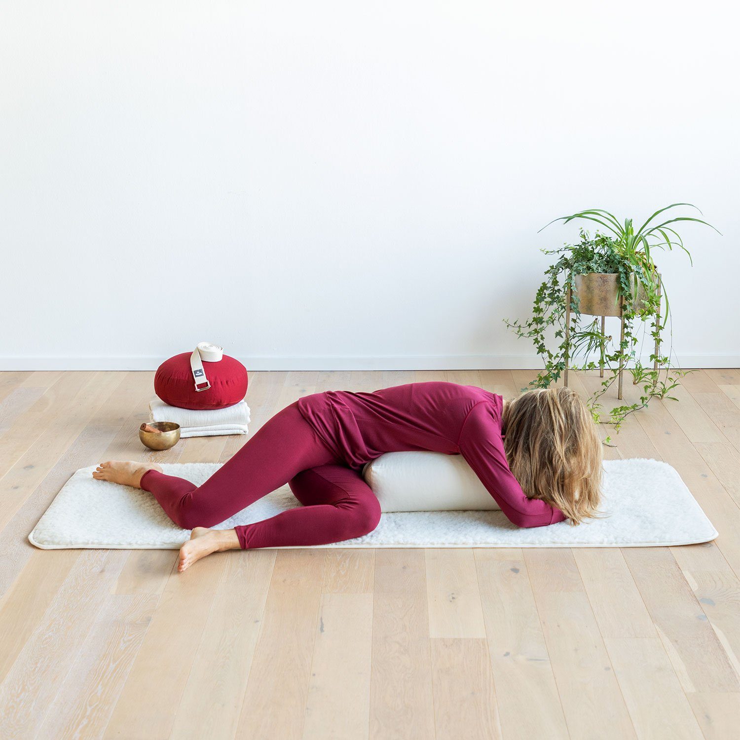 (umsäumt) SURYA bodhi Schurwoll-Yogamatte Premium Yogamatte