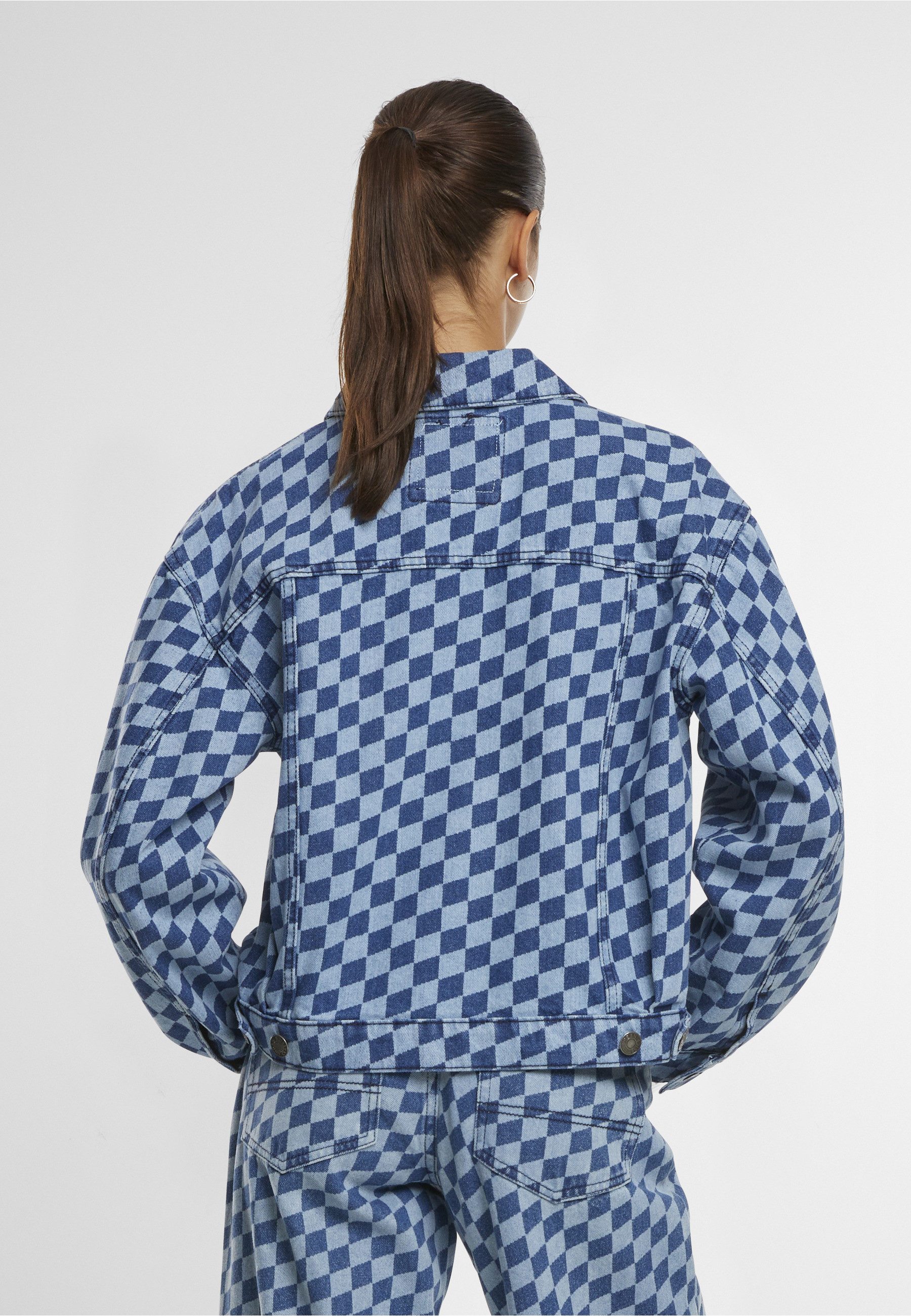 URBAN CLASSICS Jeansjacke Urban Classics Ladies 80‘s Oversized Laser Printed Denim Jacket (1-St)